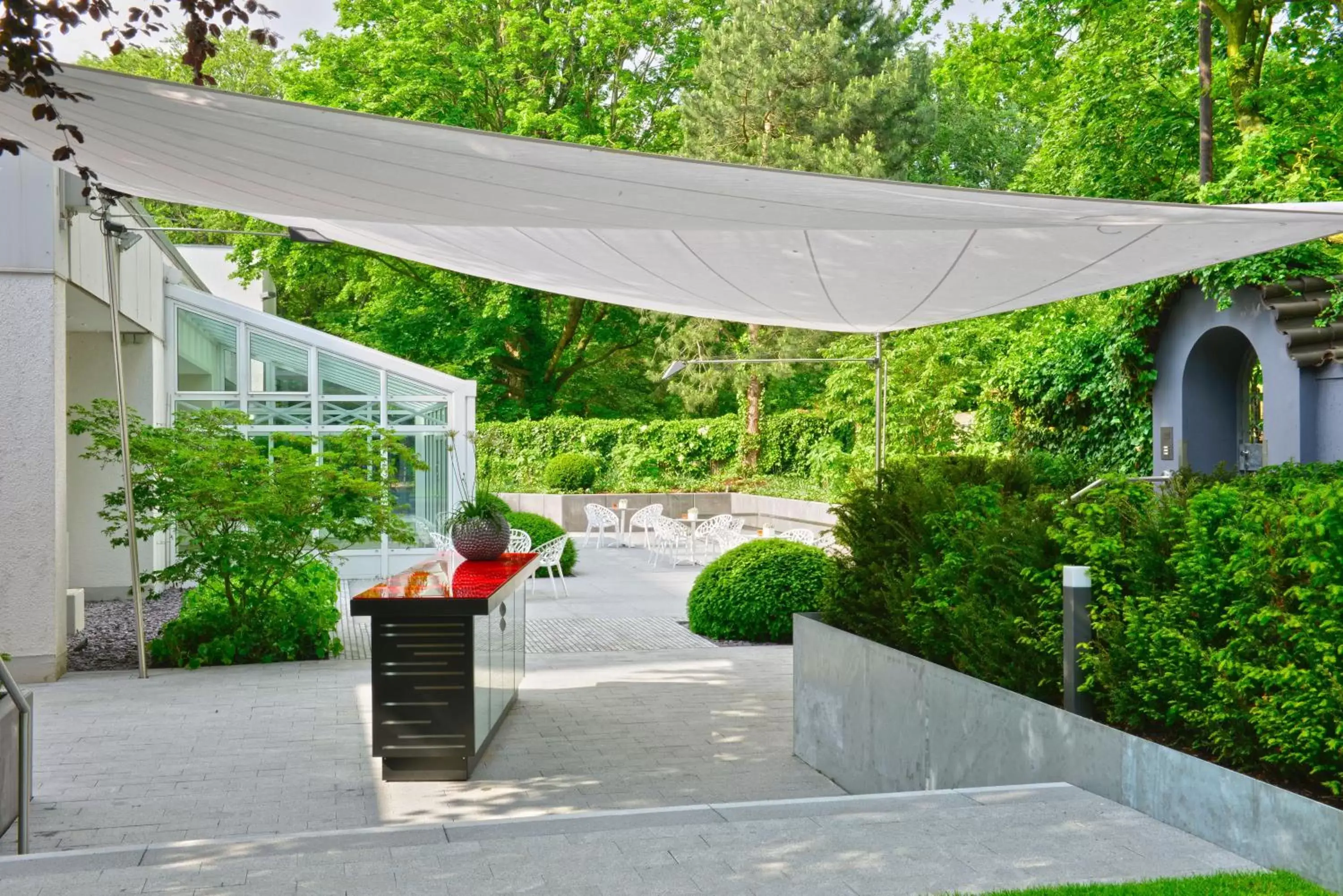 Garden, Patio/Outdoor Area in Best Western Premier Parkhotel Kronsberg