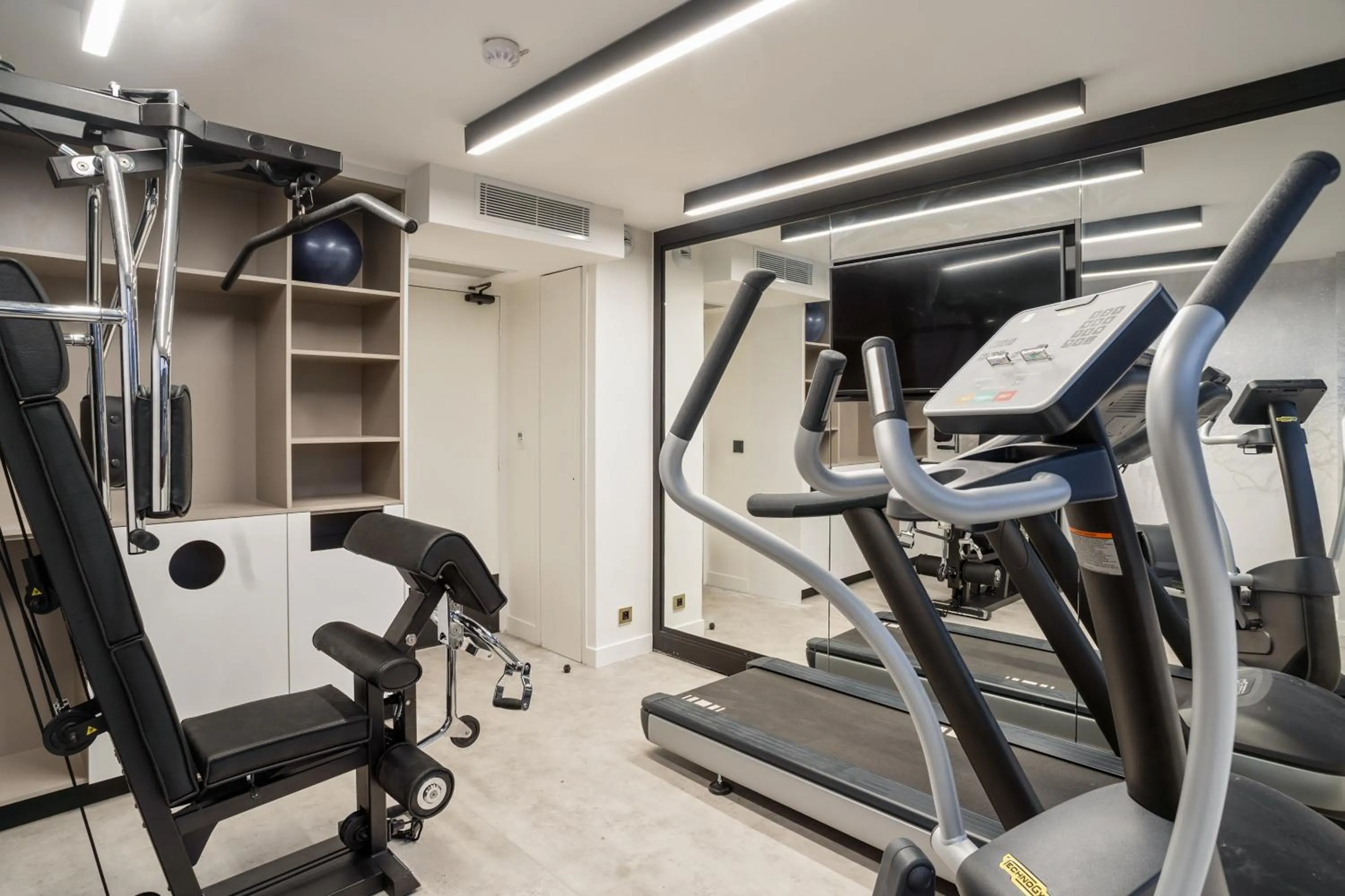 Fitness centre/facilities, Fitness Center/Facilities in Park & Suites Elégance Genève-Ferney Voltaire