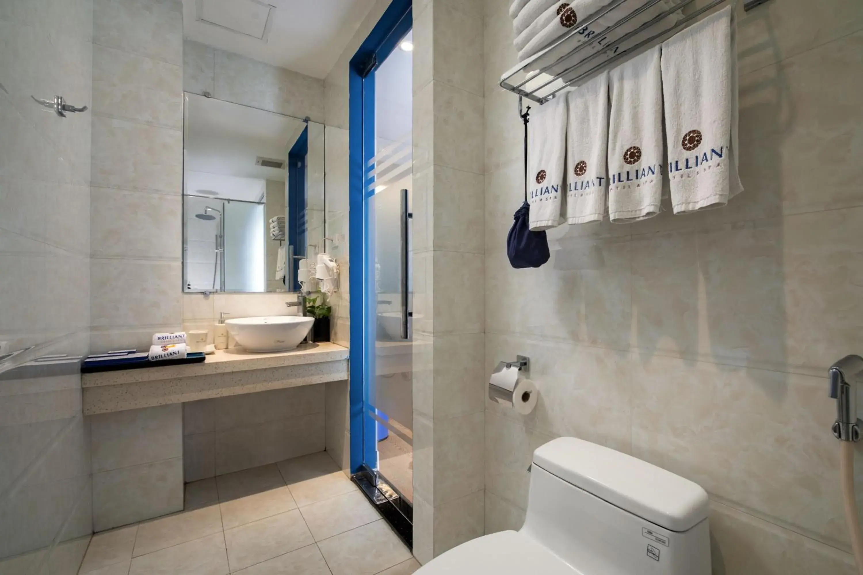 Bathroom in Hanoi Brilliant Hotel & Spa