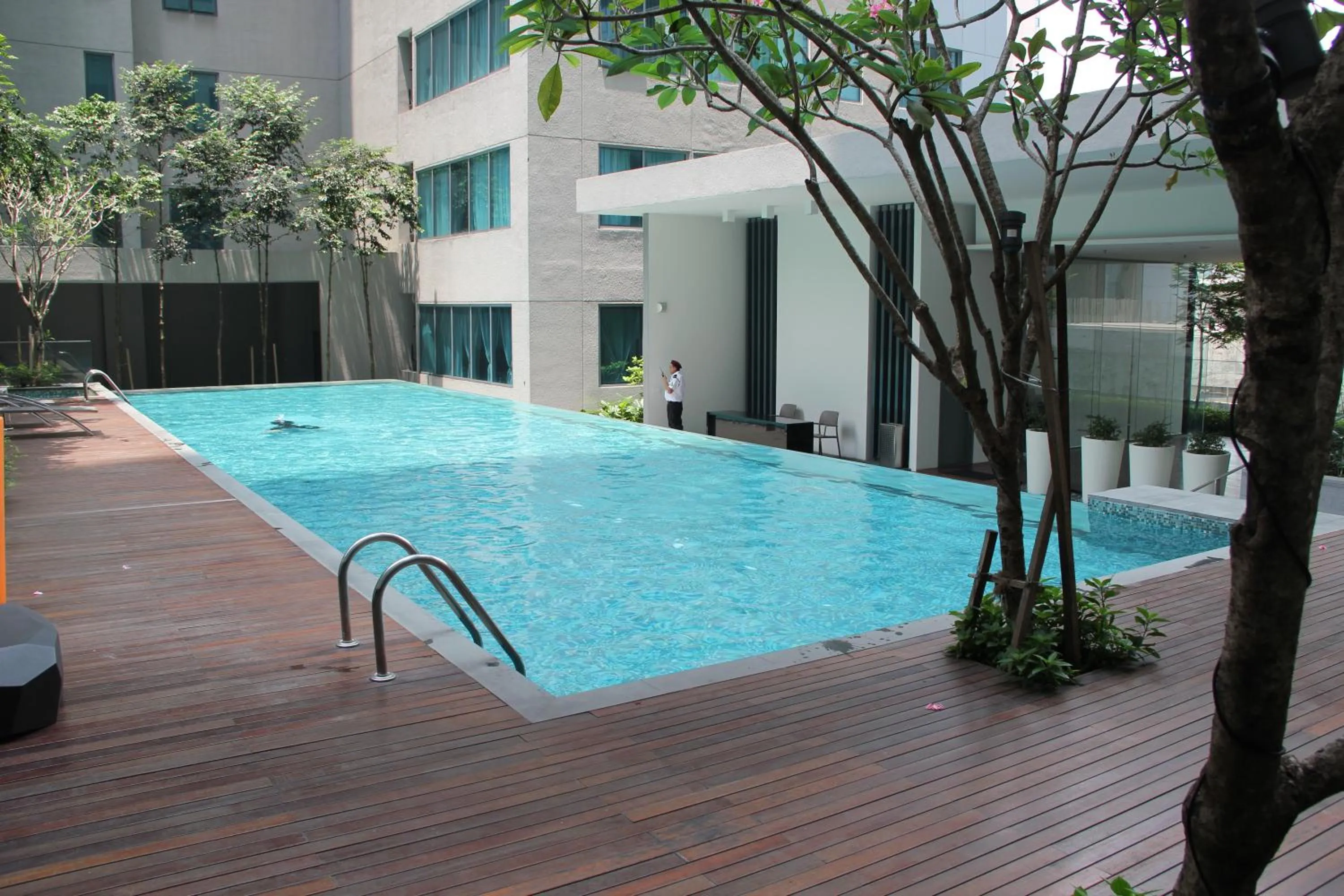 Swimming pool in Summer Suites Residences by Subhome