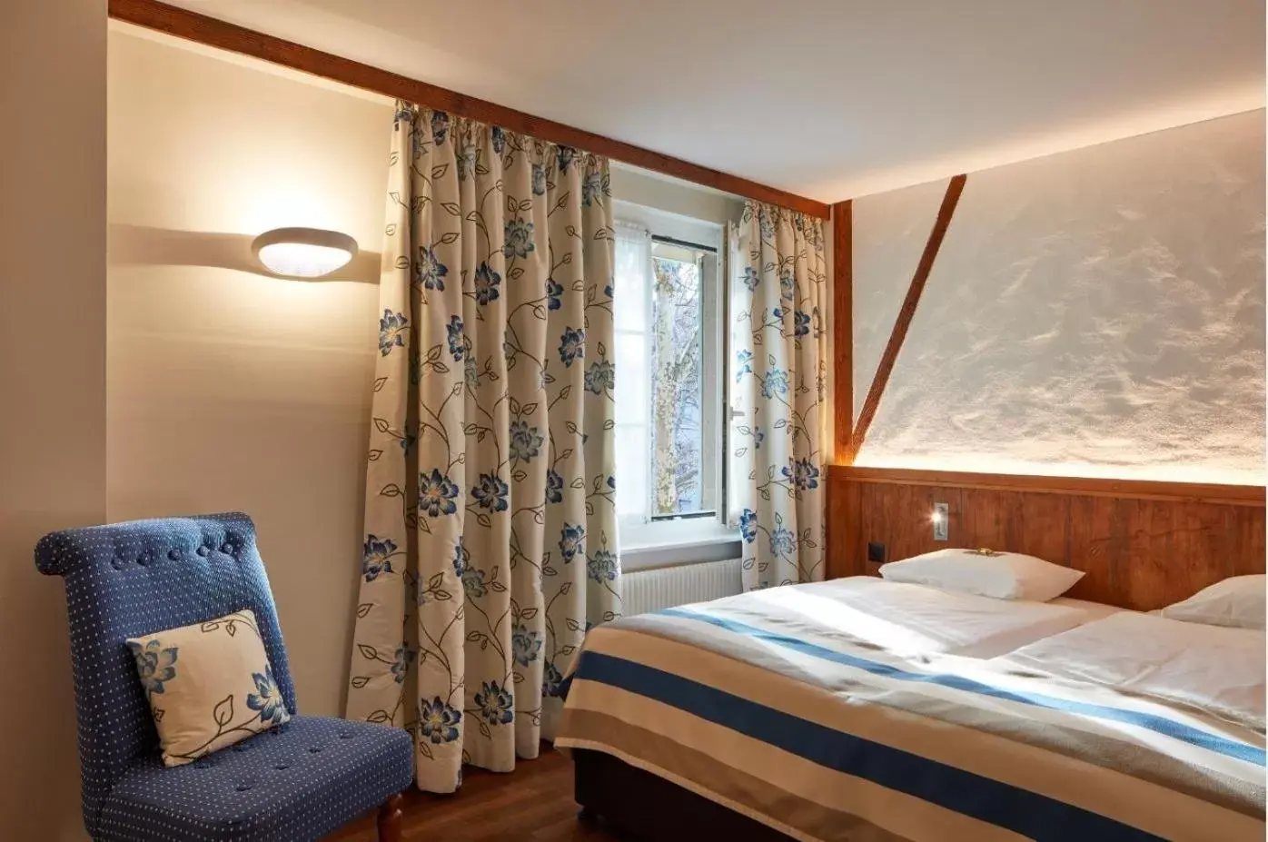 Bed in Hotel Adler Zürich