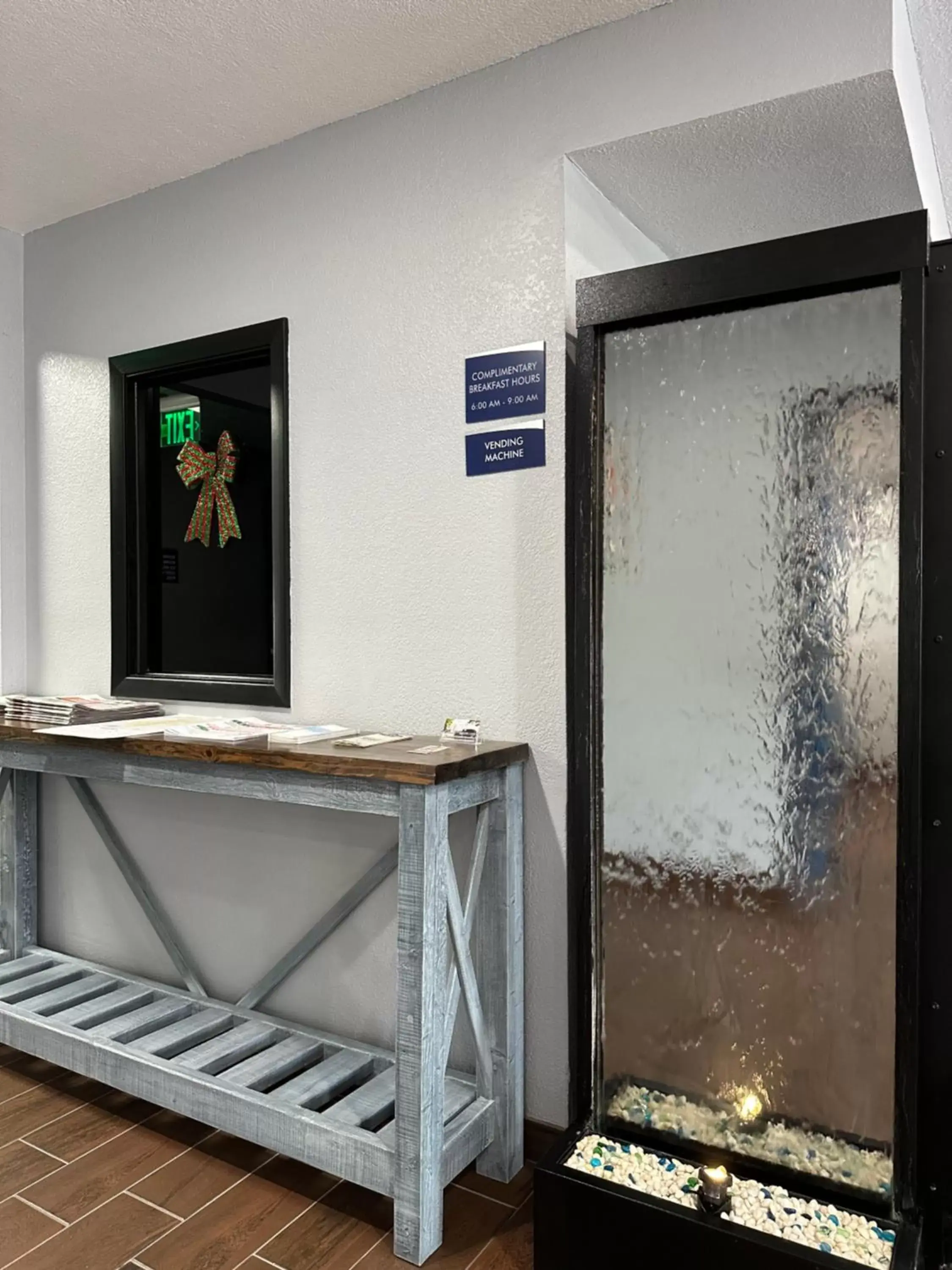 Property building in American Inn Cedar Rapids South Property building in American Inn Cedar Rapids South