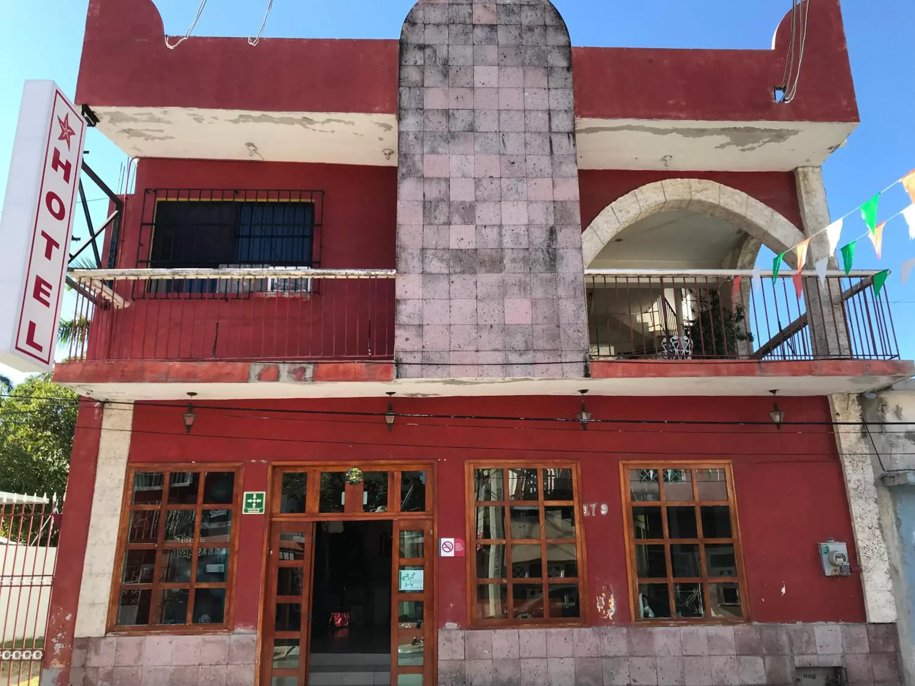 Property Building in Hotel Estrella del Mar