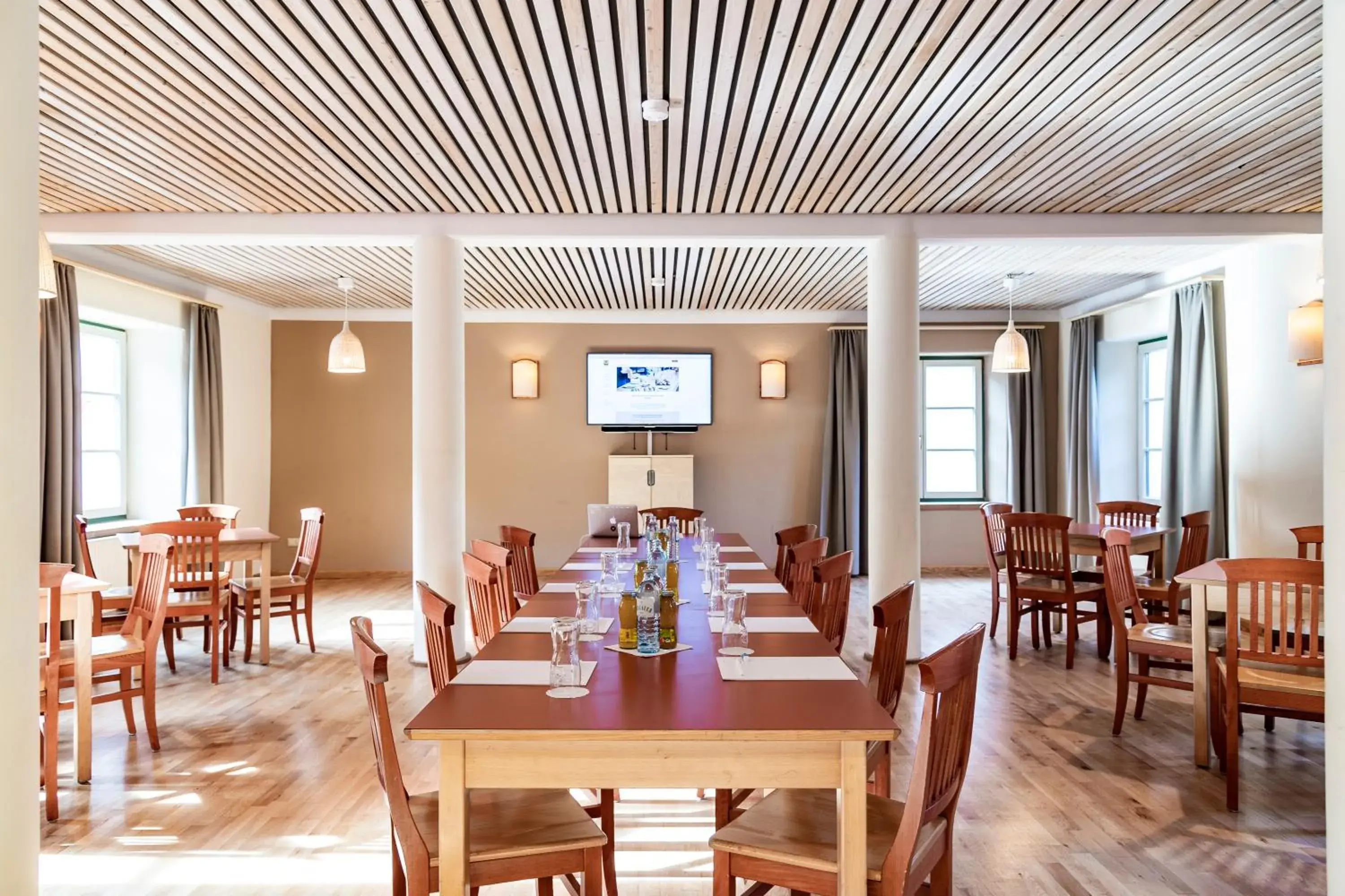 Business facilities, Restaurant/Places to Eat in JUFA Hotel Murau