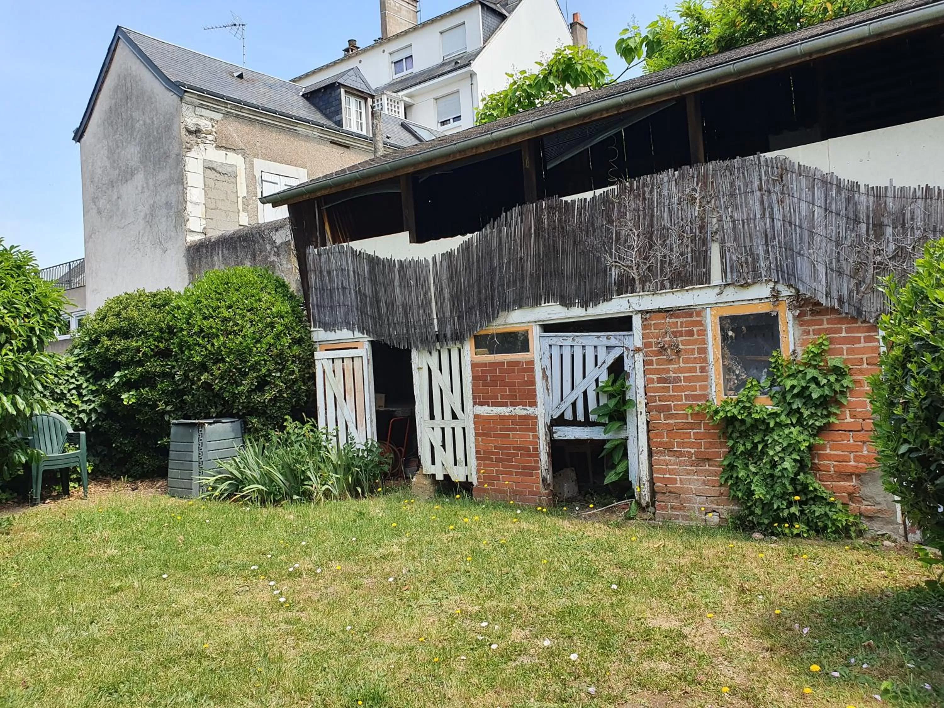 Property Building in Cocon cosy avec SDB privée à Tours centre