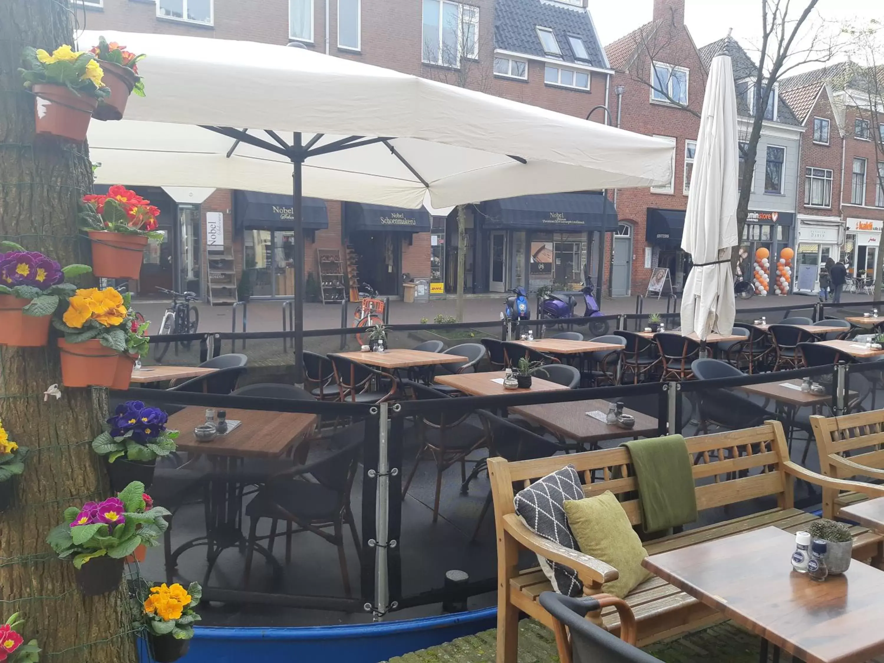 Restaurant/Places to Eat in Hotel Johannes Vermeer Delft