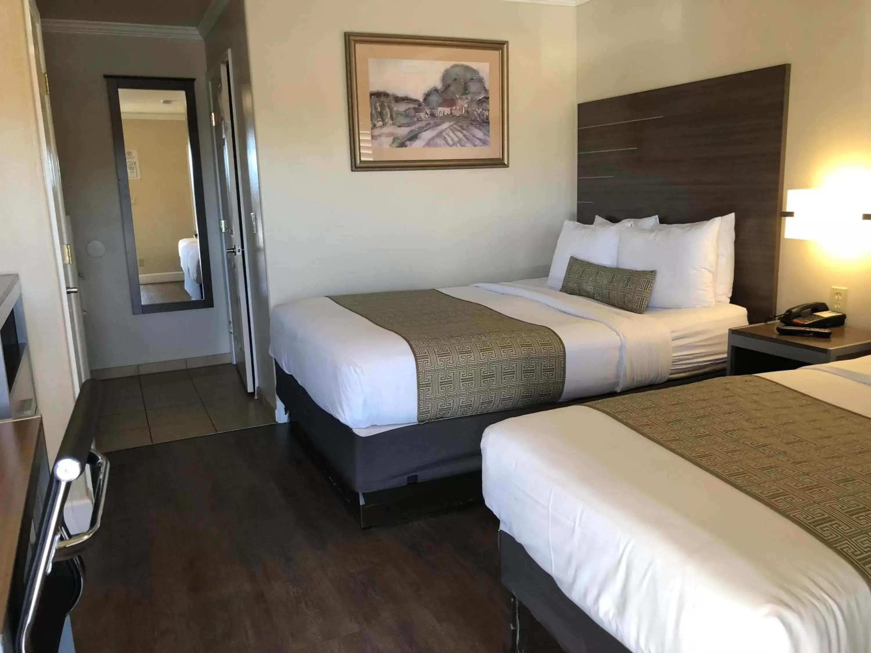 Bedroom, Bed in El Castell Motel