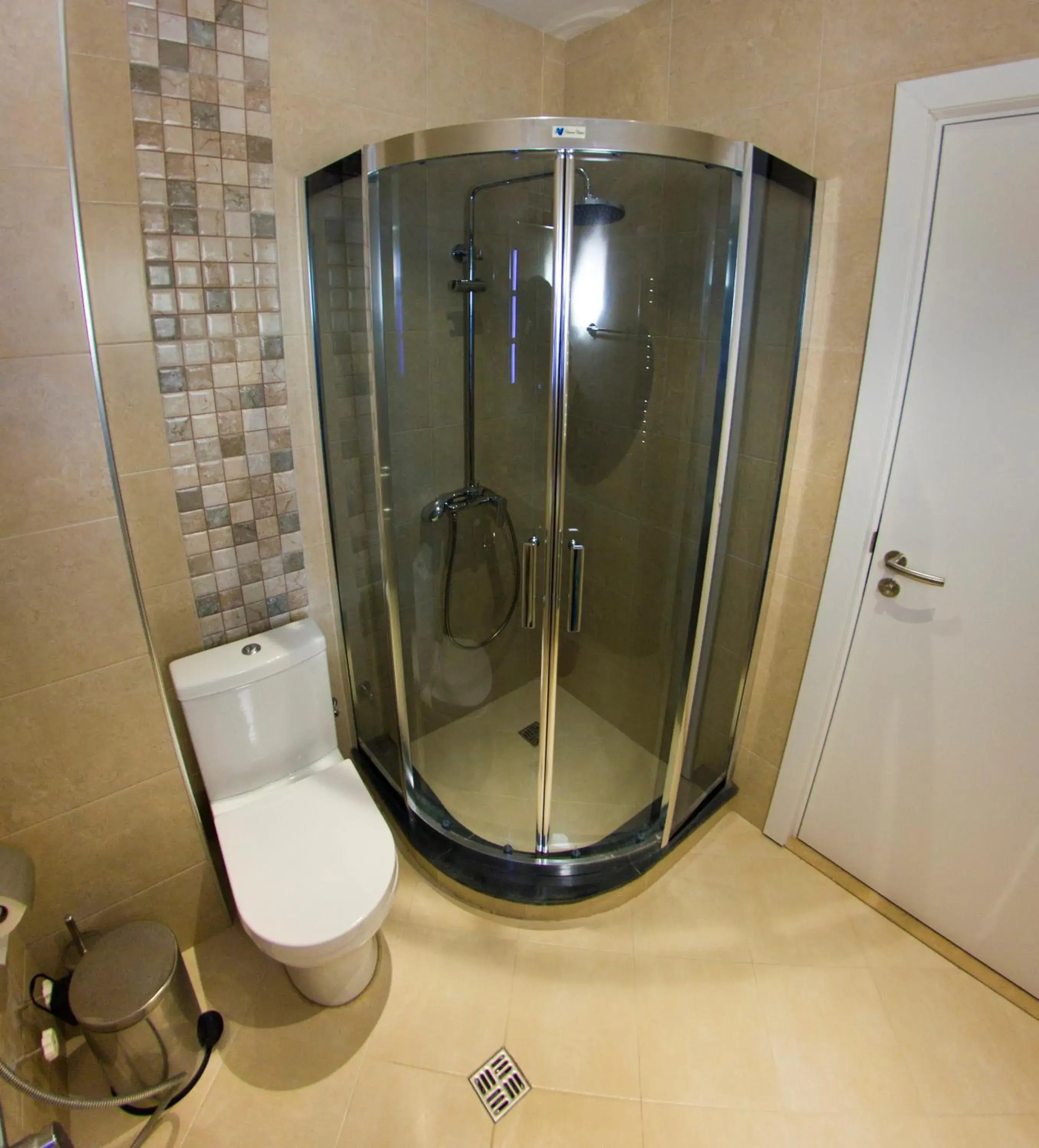 Shower, Bathroom in Tribeca Hotel