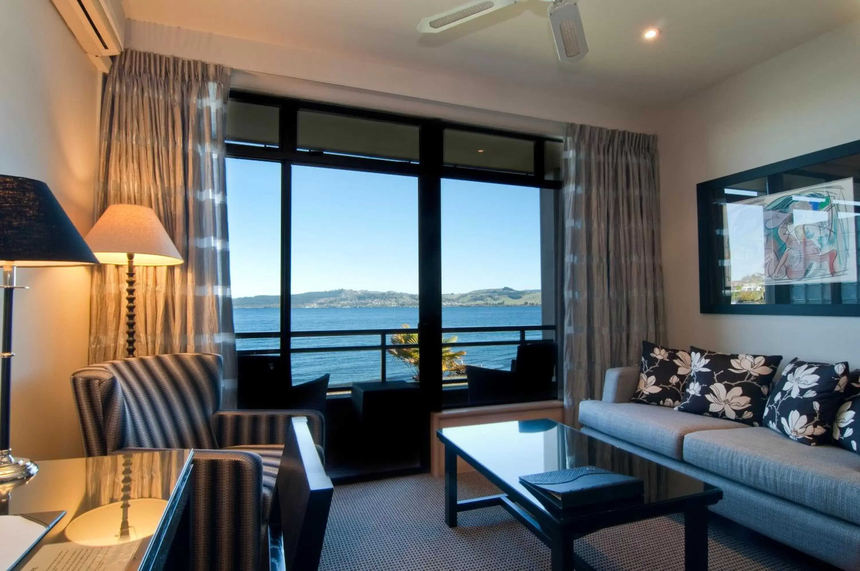 View (from property/room), Seating Area in Millennium Hotel & Resort Manuels Taupo