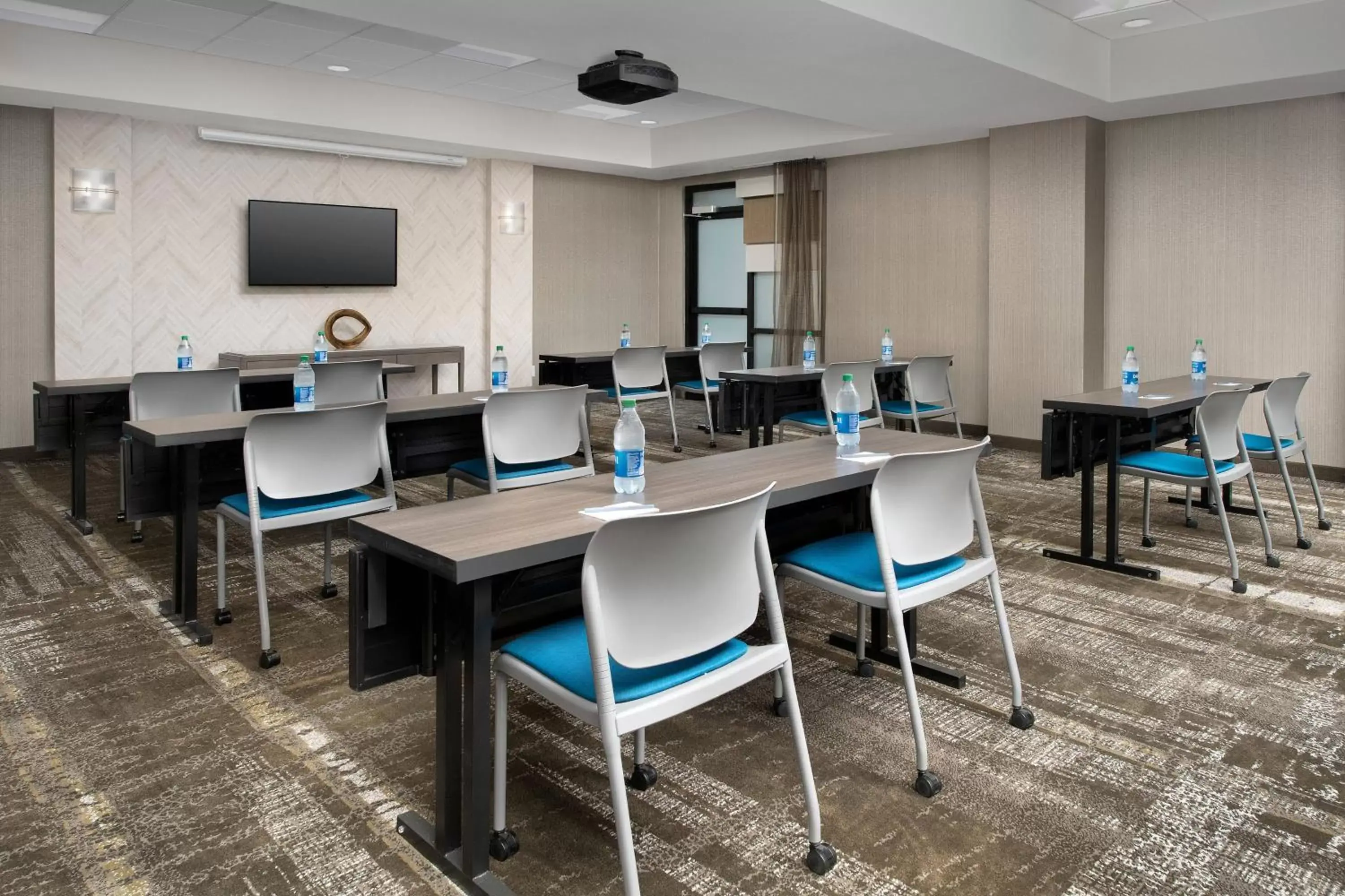 Meeting/conference room in SpringHill Suites by Marriott Atlanta Perimeter Center