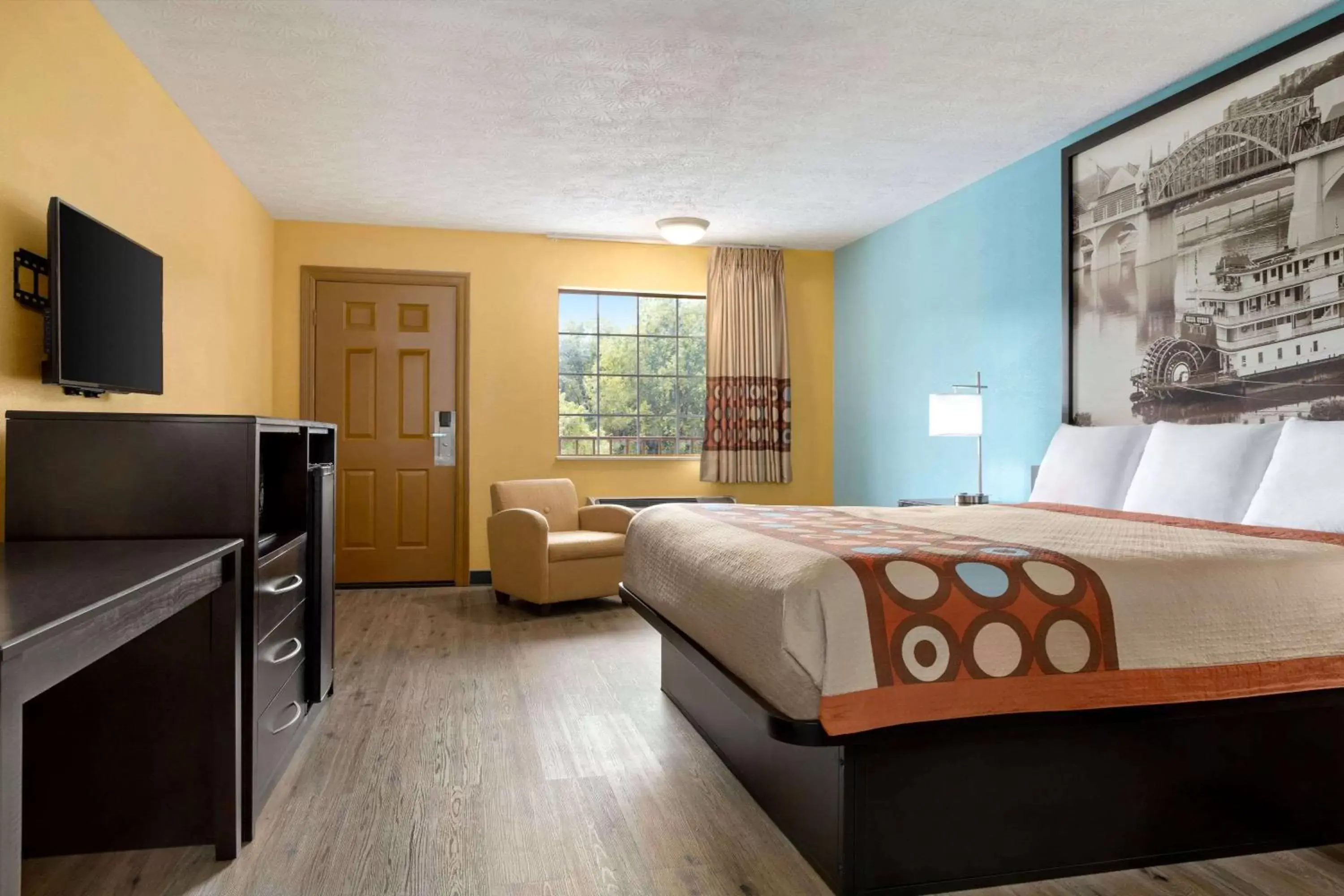 Photo of the whole room, Bed in Super 8 by Wyndham Whites Creek/ Nashville NW Area
