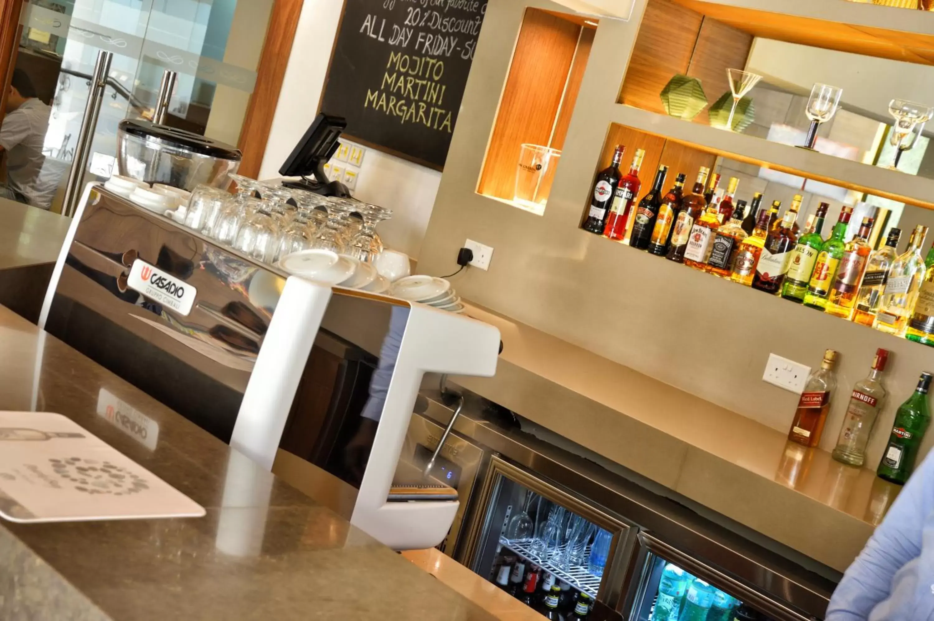 Lounge or bar, Lounge/Bar in Zehneria Suites Hotel