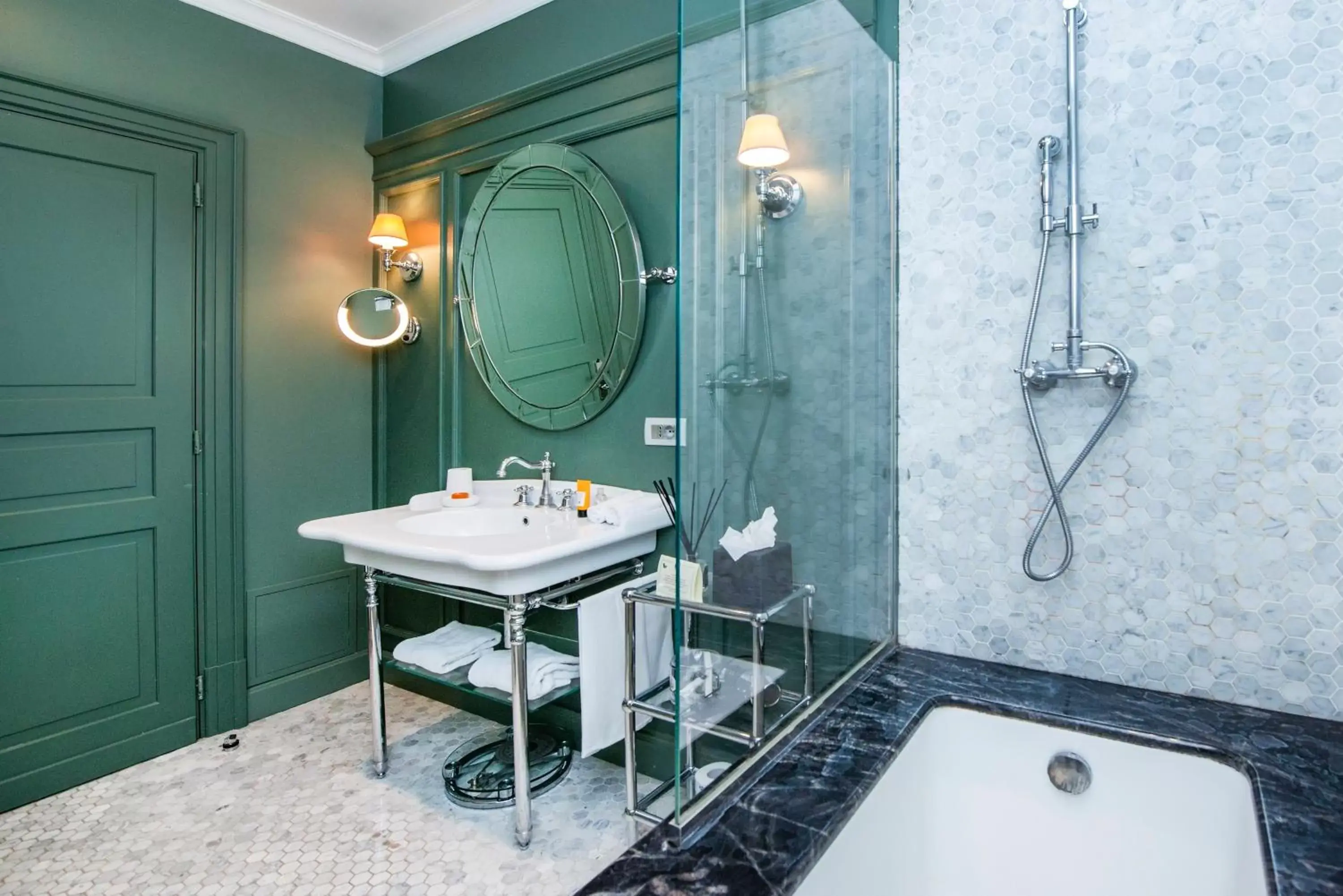 Bathroom in Palazzo Dama - Preferred Hotels & Resorts