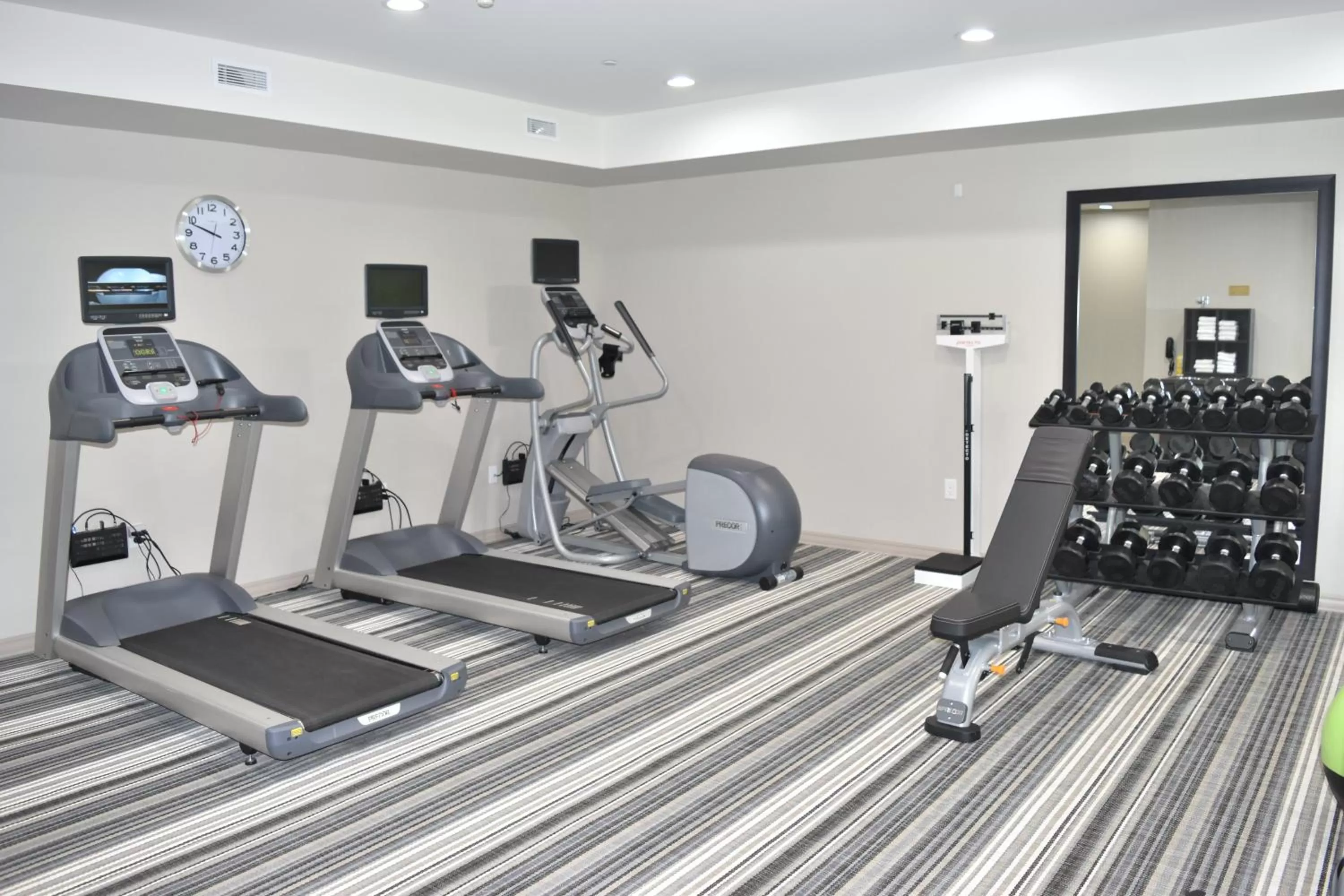 Fitness centre/facilities in Candlewood Suites Independence by IHG