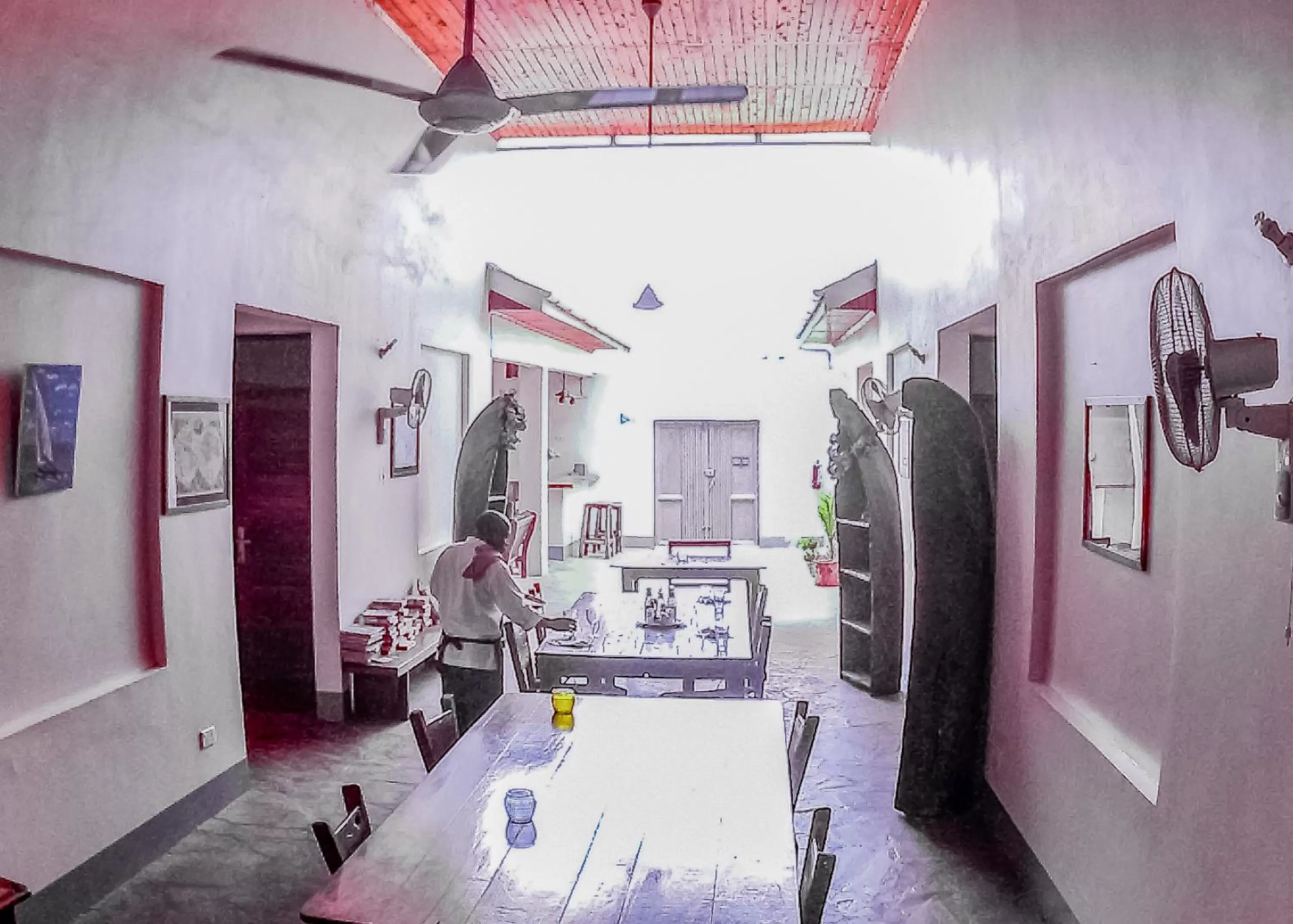 Restaurant/places to eat in Triniti Airport Hotel