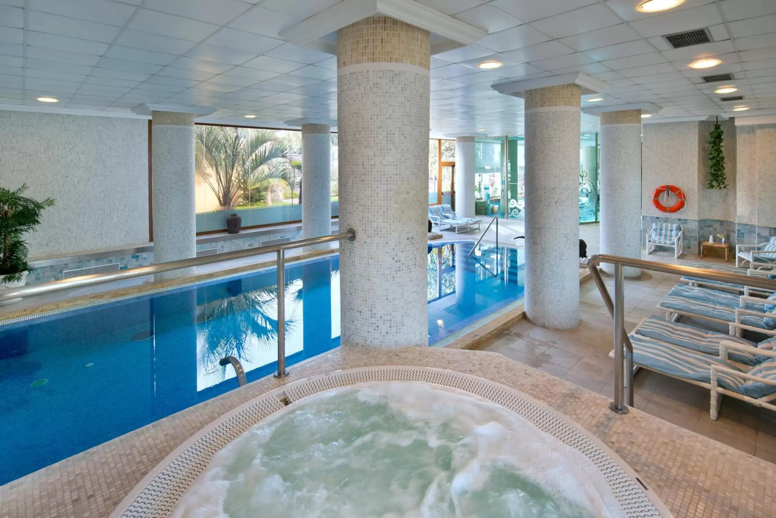 Hot Tub, Swimming Pool in Hotel IPV Palace & Spa - Adults Recommended