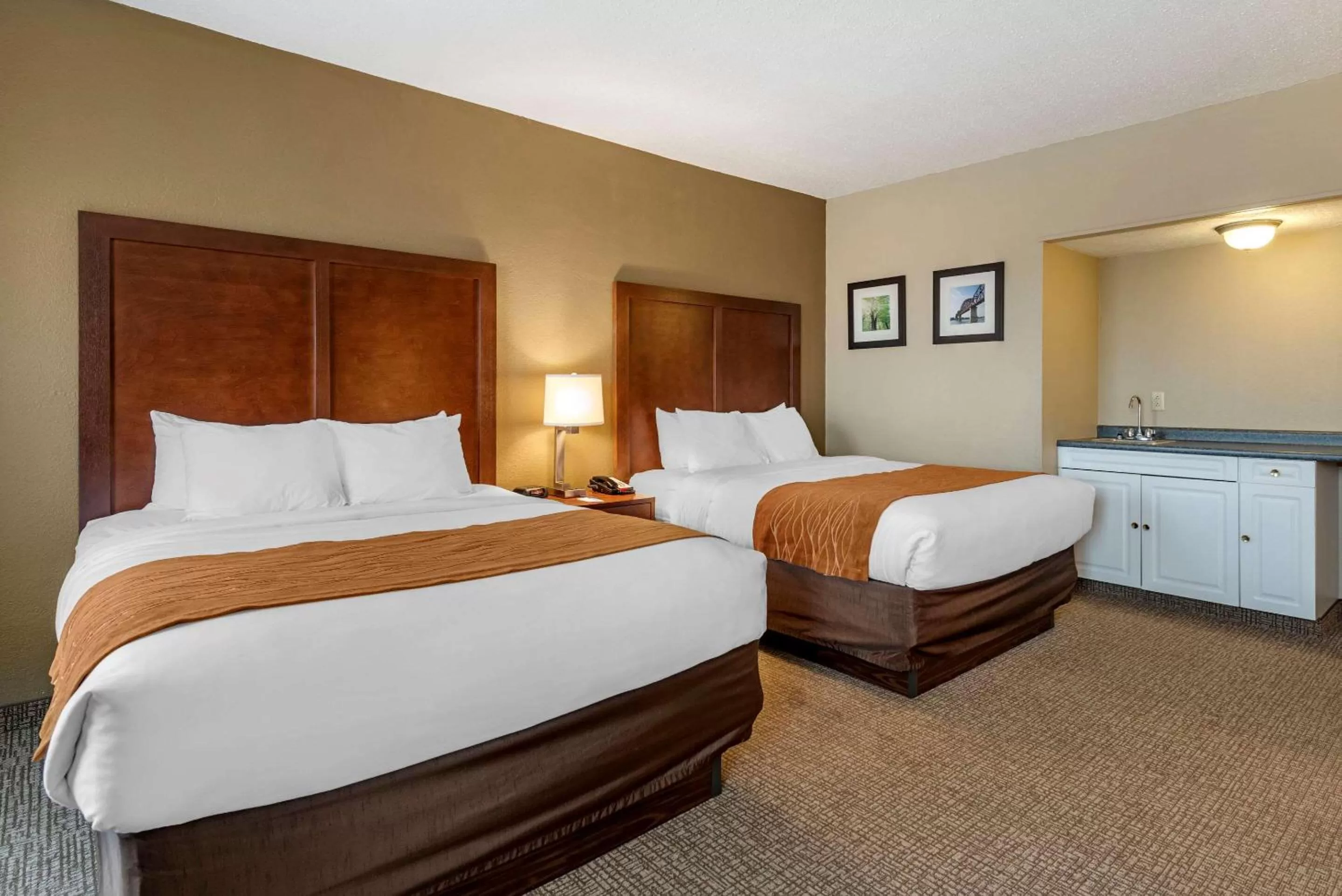 Bed in Comfort Inn Madison near Clifty Falls