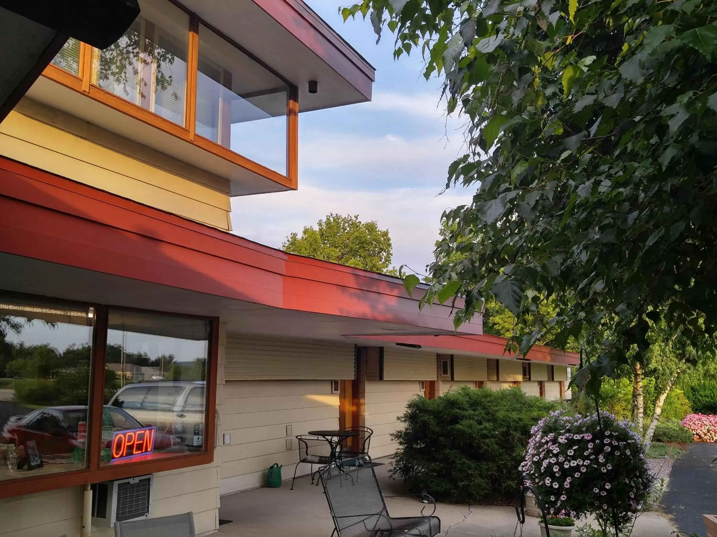 Property Building in The Usonian Inn LLC