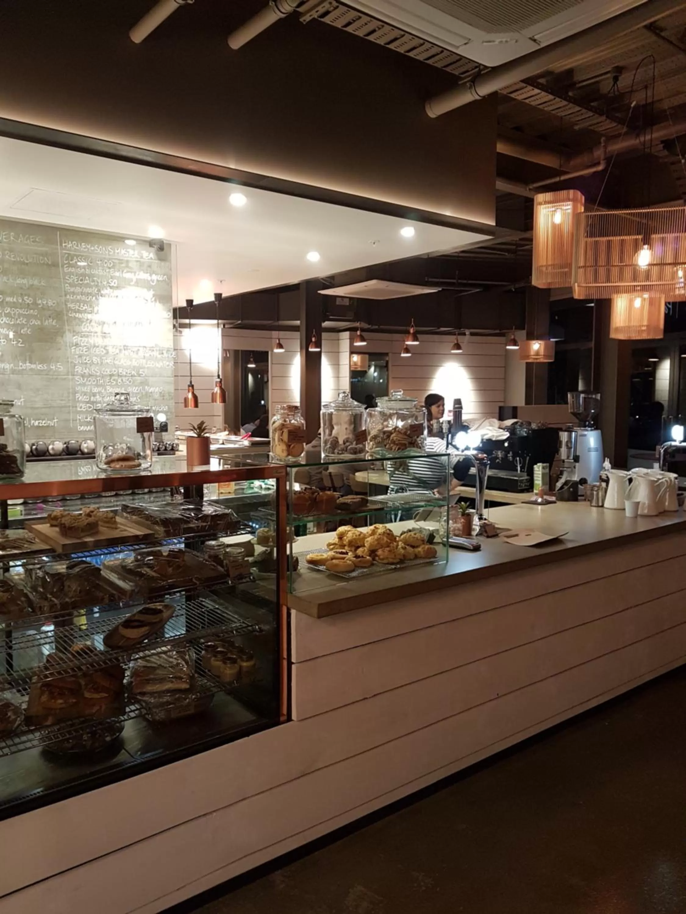 Restaurant/places to eat in Wyndham Garden Remarkables Park Queenstown