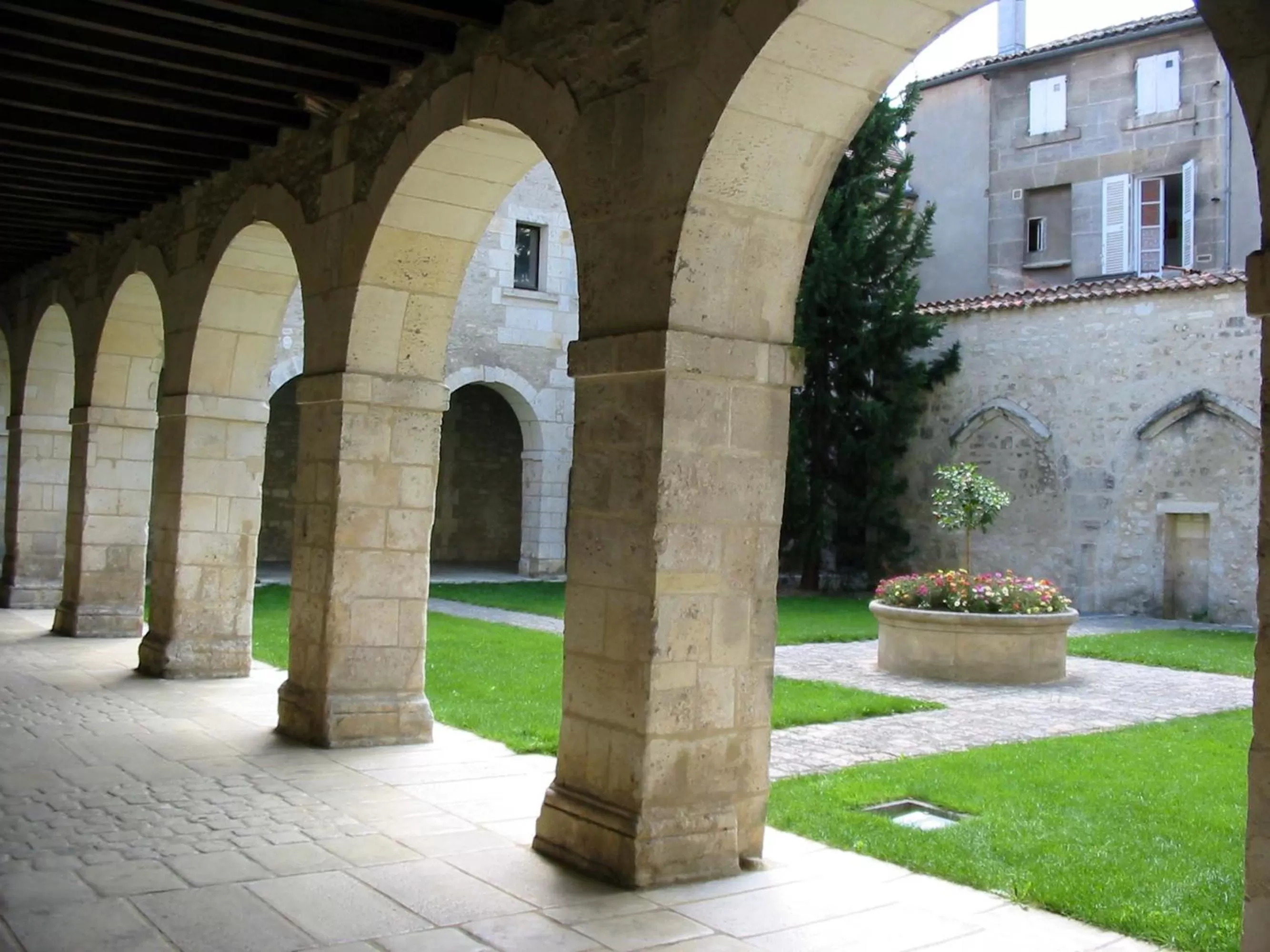 Landmark view in ibis Budget Cognac