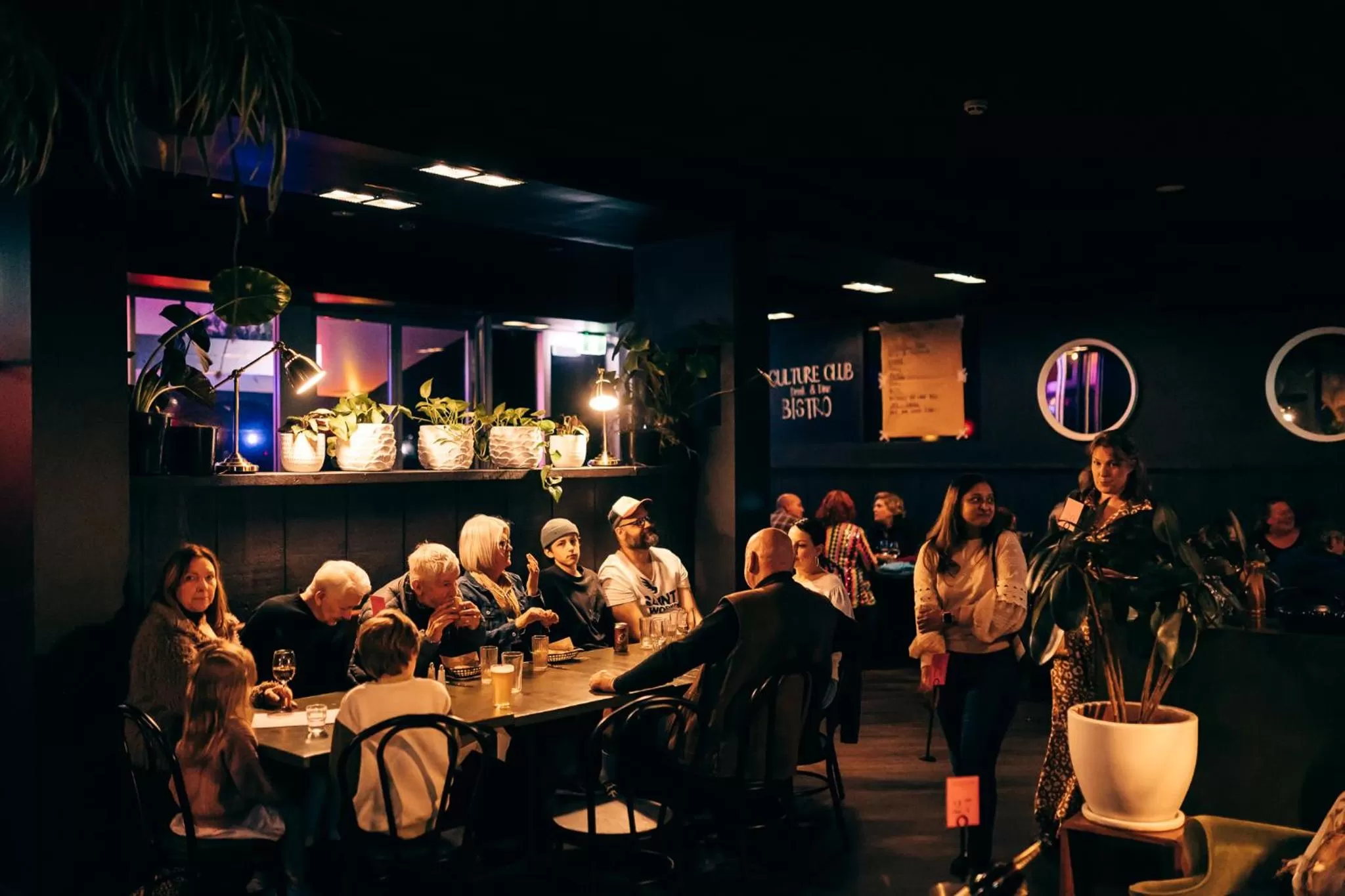 Restaurant/places to eat in The Family Hotel