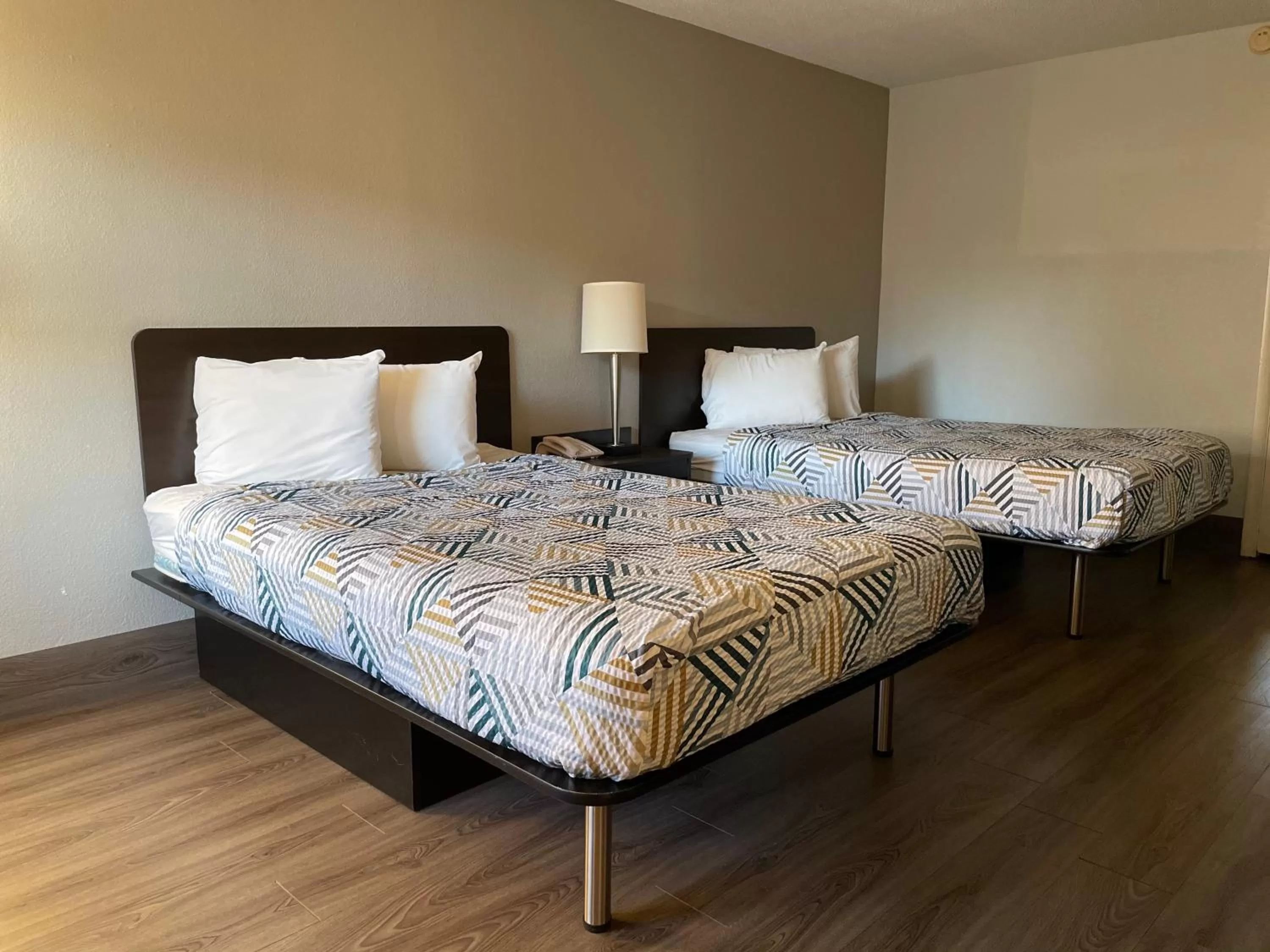 Bed in Motel 6 Birmingham, AL - Medical Center - Inverness Hwy 280