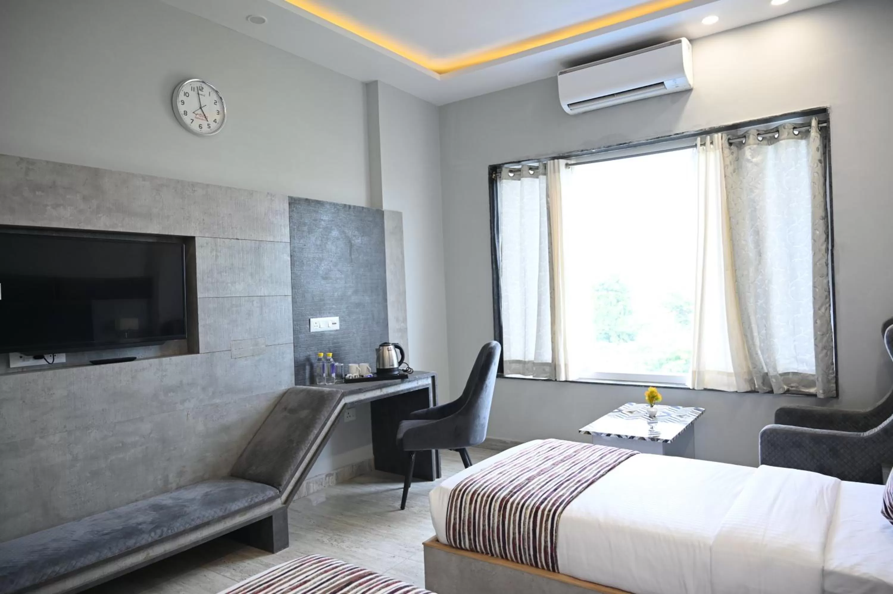 TV and multimedia, Bed in Hotel Vasdaa Grand