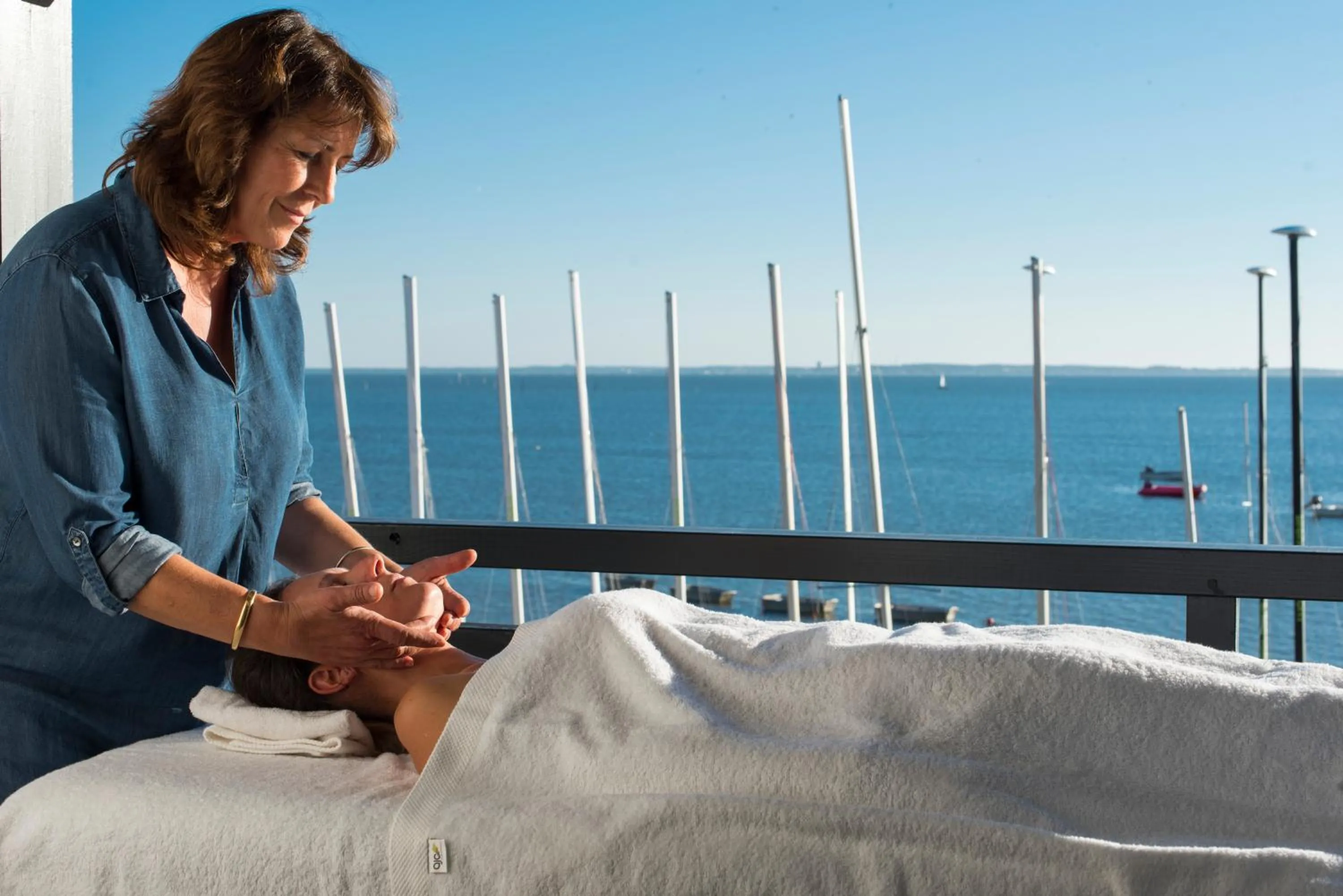 People in L'Anderenis Boutique Hôtel