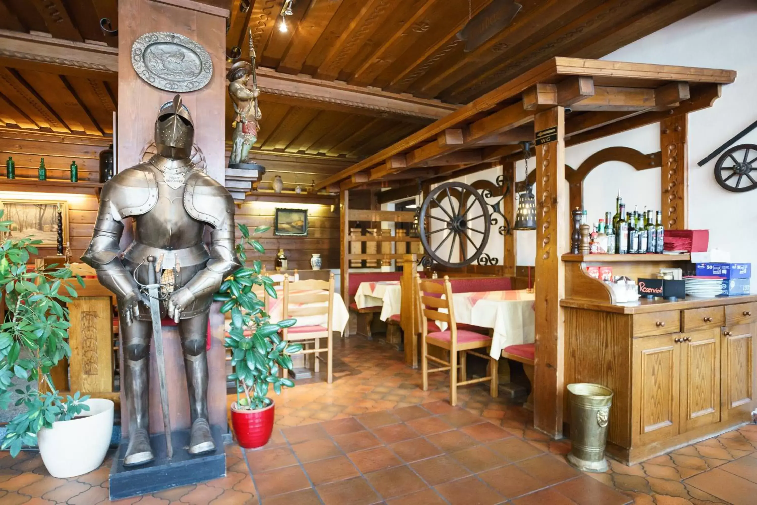 Restaurant/places to eat in Hotel Drei Kreuz