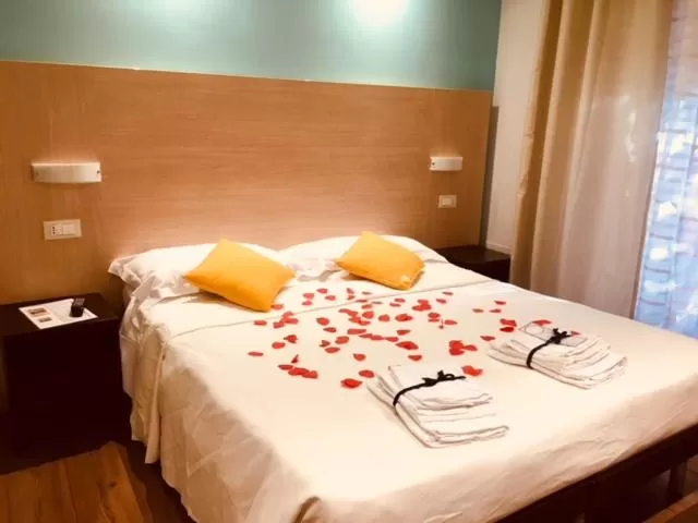 Bathroom, Bed in Relais San Pietro