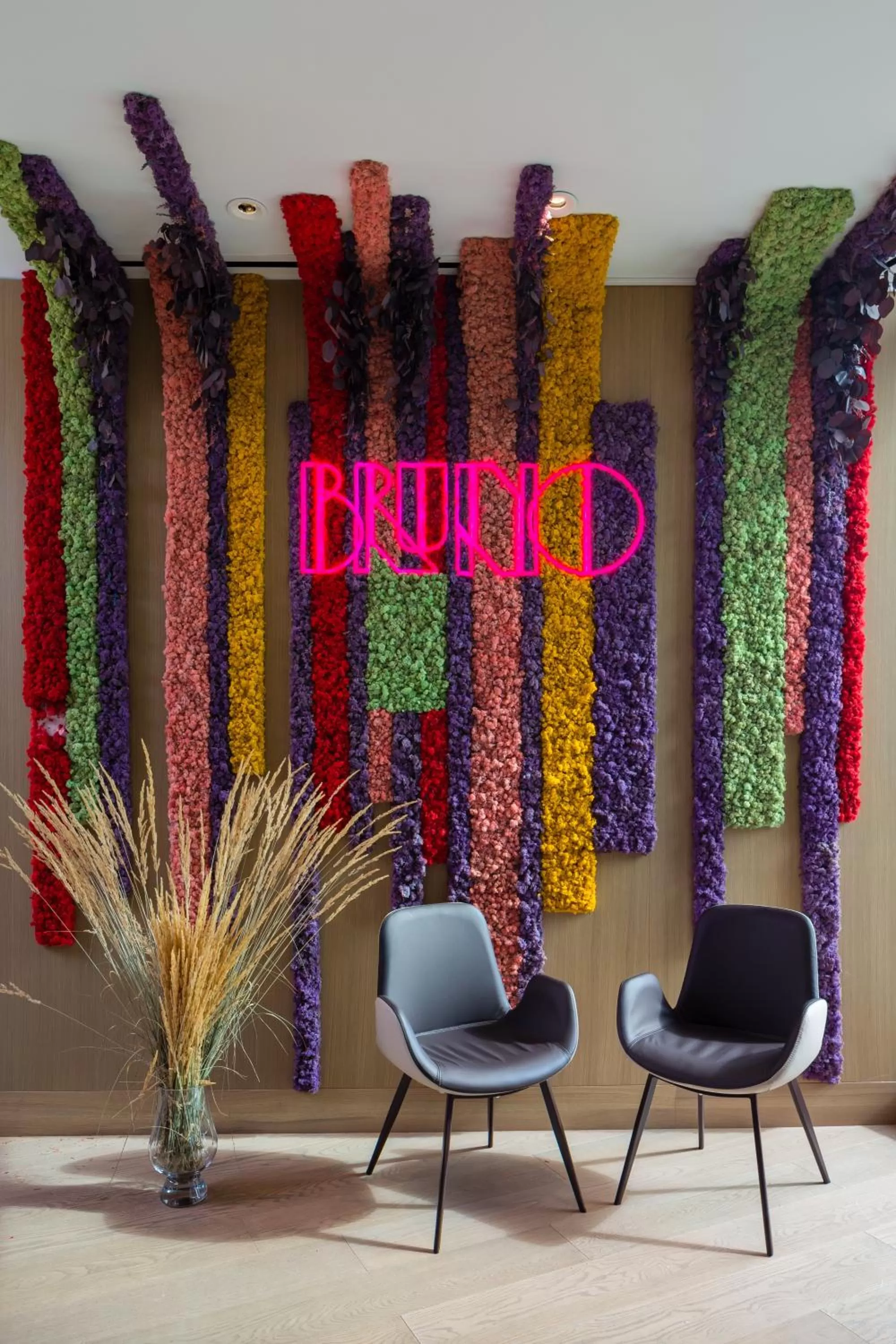 Restaurant/places to eat in Versante Hotel