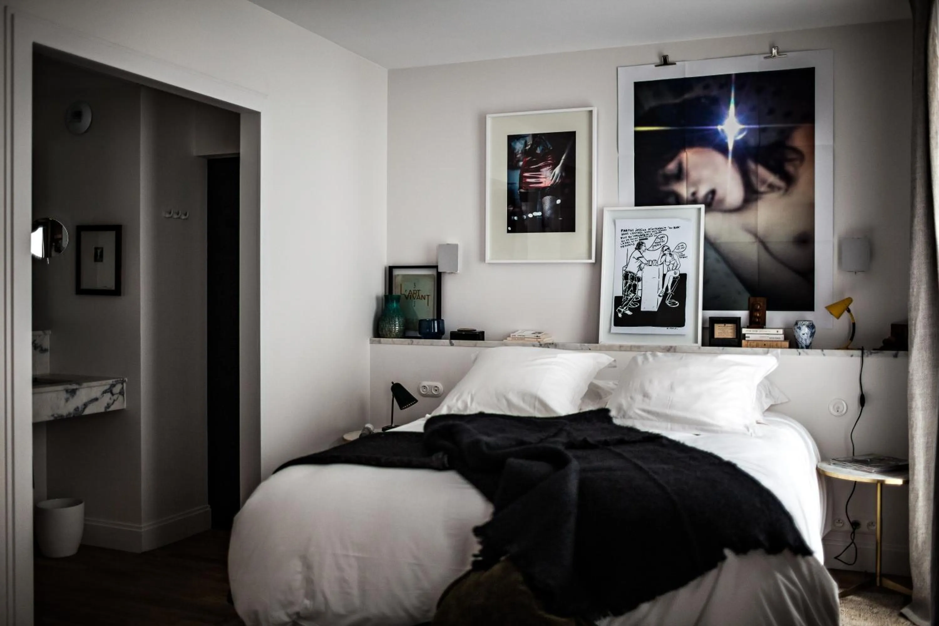 Photo of the whole room, Bed in Le Pigalle, a Member of Design Hotels