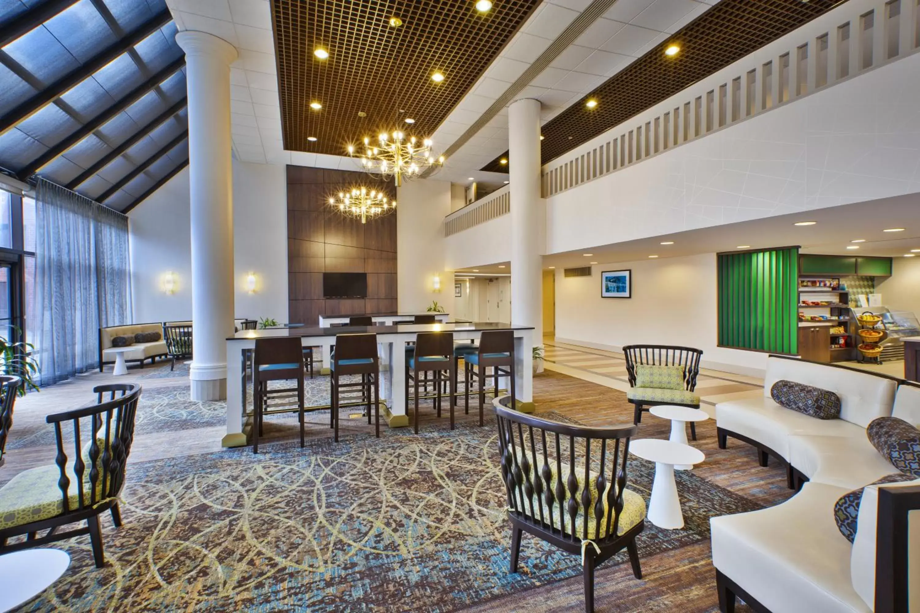 Property building, Lounge/Bar in Holiday Inn Washington-Dulles International Airport, an IHG Hotel