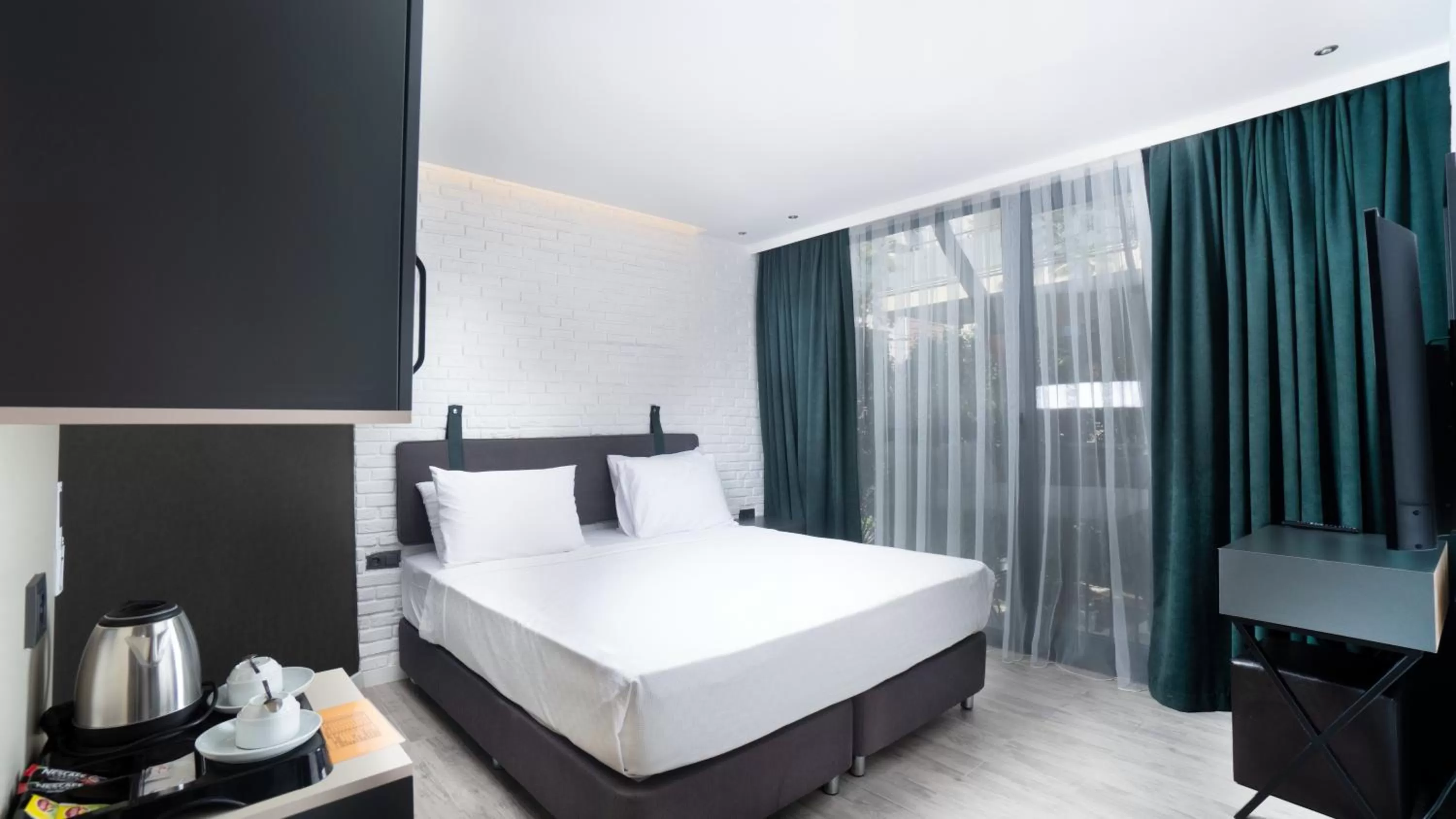 Photo of the whole room, Bed in Estera Hotel Silent