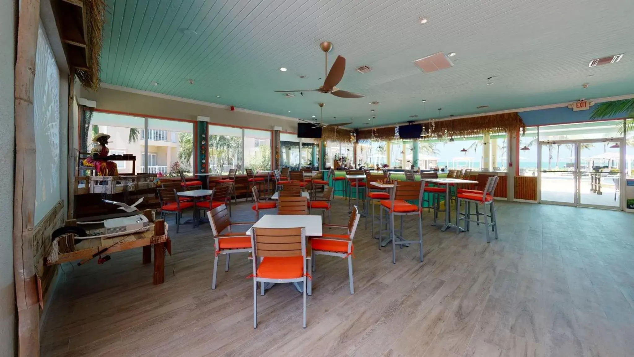 Restaurant/Places to Eat in Holiday Inn Resort Grand Cayman, an IHG Hotel