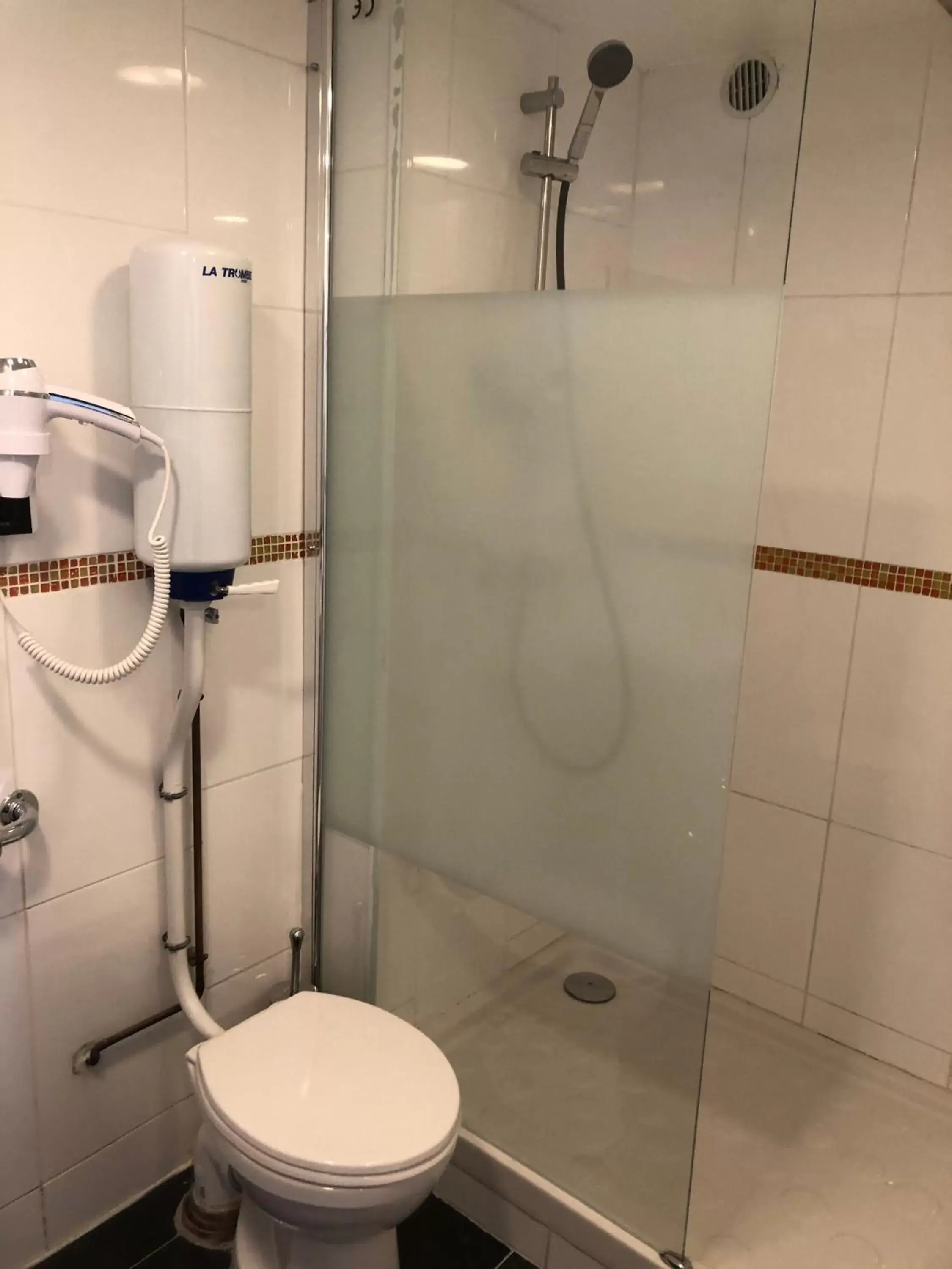 Toilet, Bathroom in Hotel Geoffroy Marie Opéra
