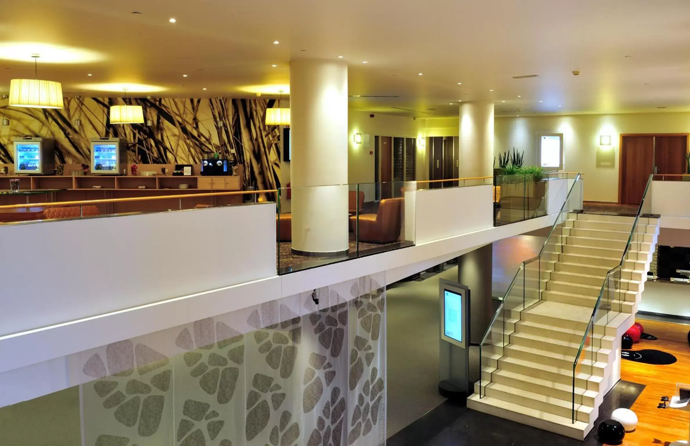 Lobby or reception, Lounge/Bar in Novotel Brussels City Centre