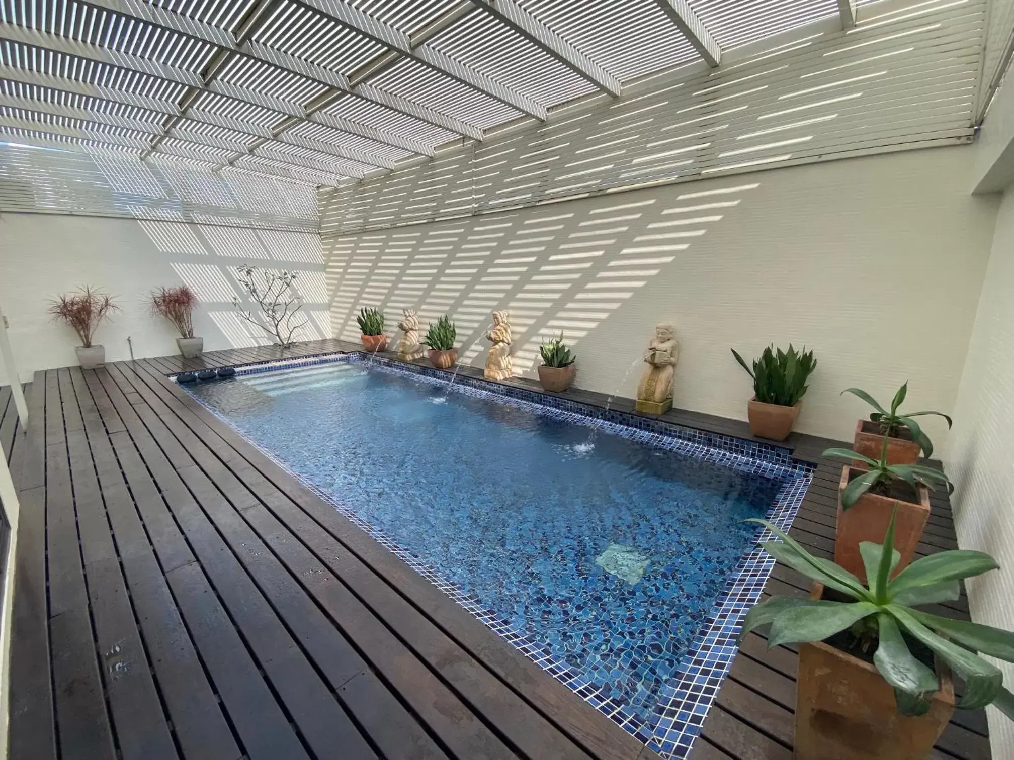 Swimming Pool in Xiadu Motel