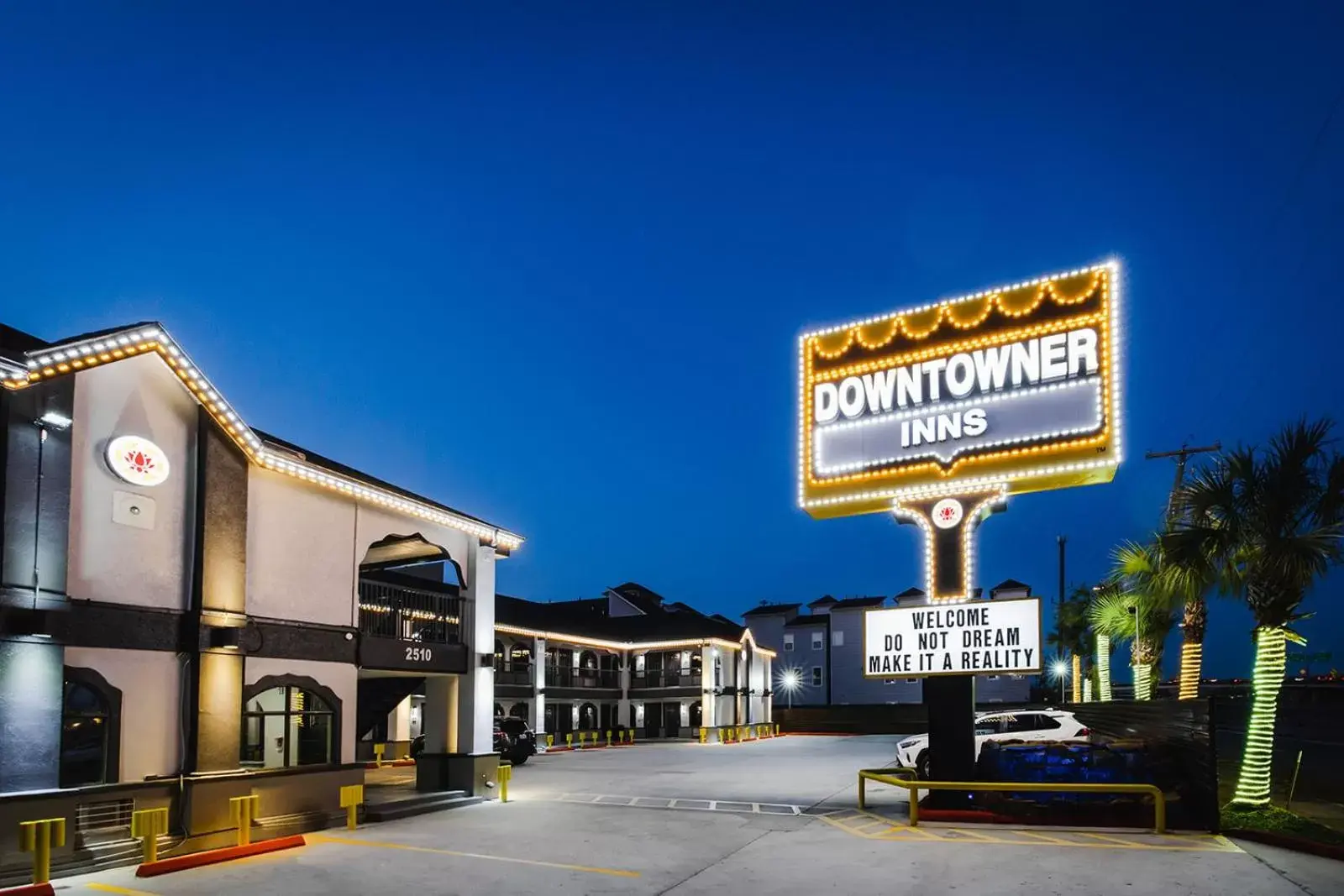 Property Building in Downtowner Inns - Houston Downtown & Convention Center