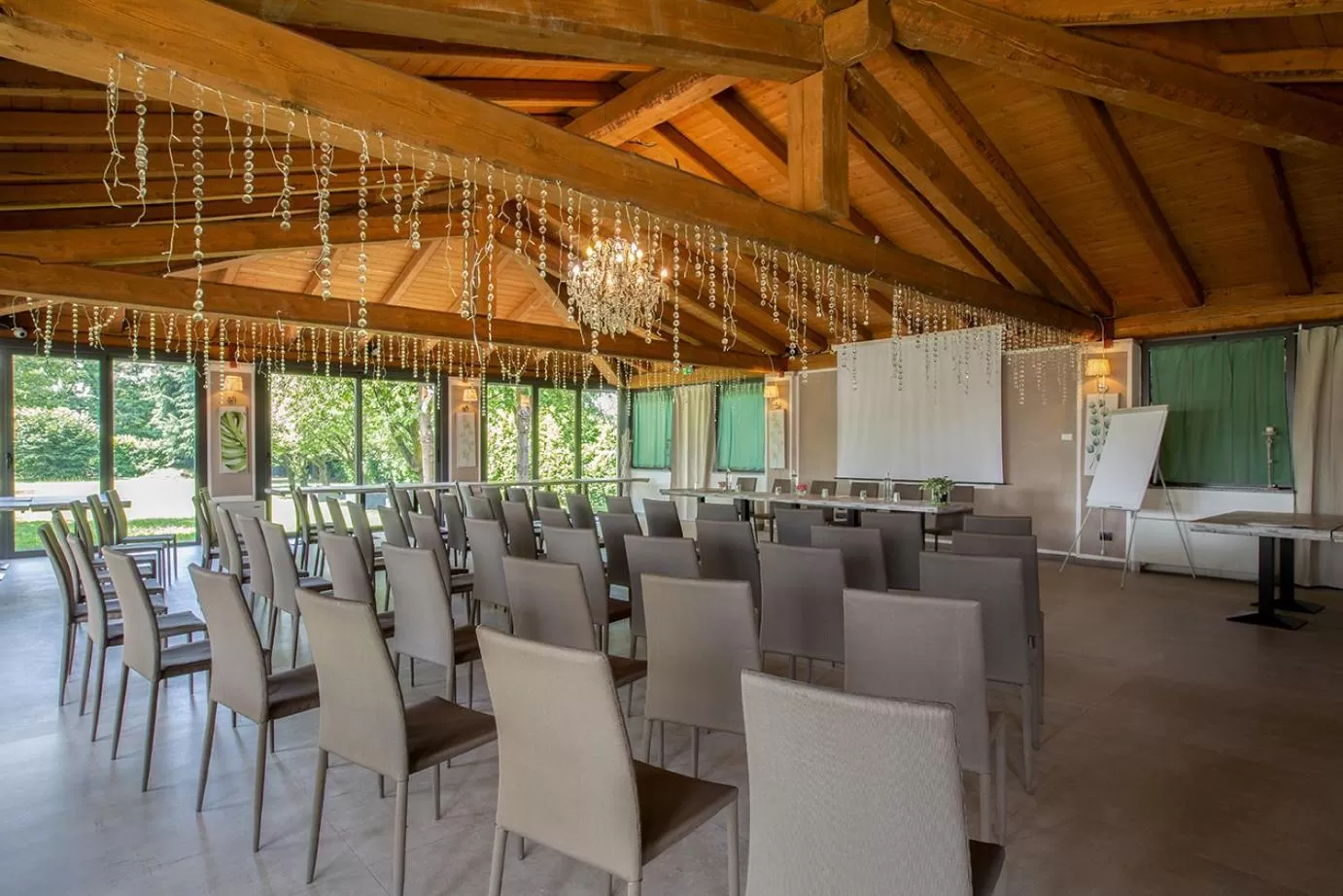 Meeting/conference room in La Bergamina Hotel & Restaurant