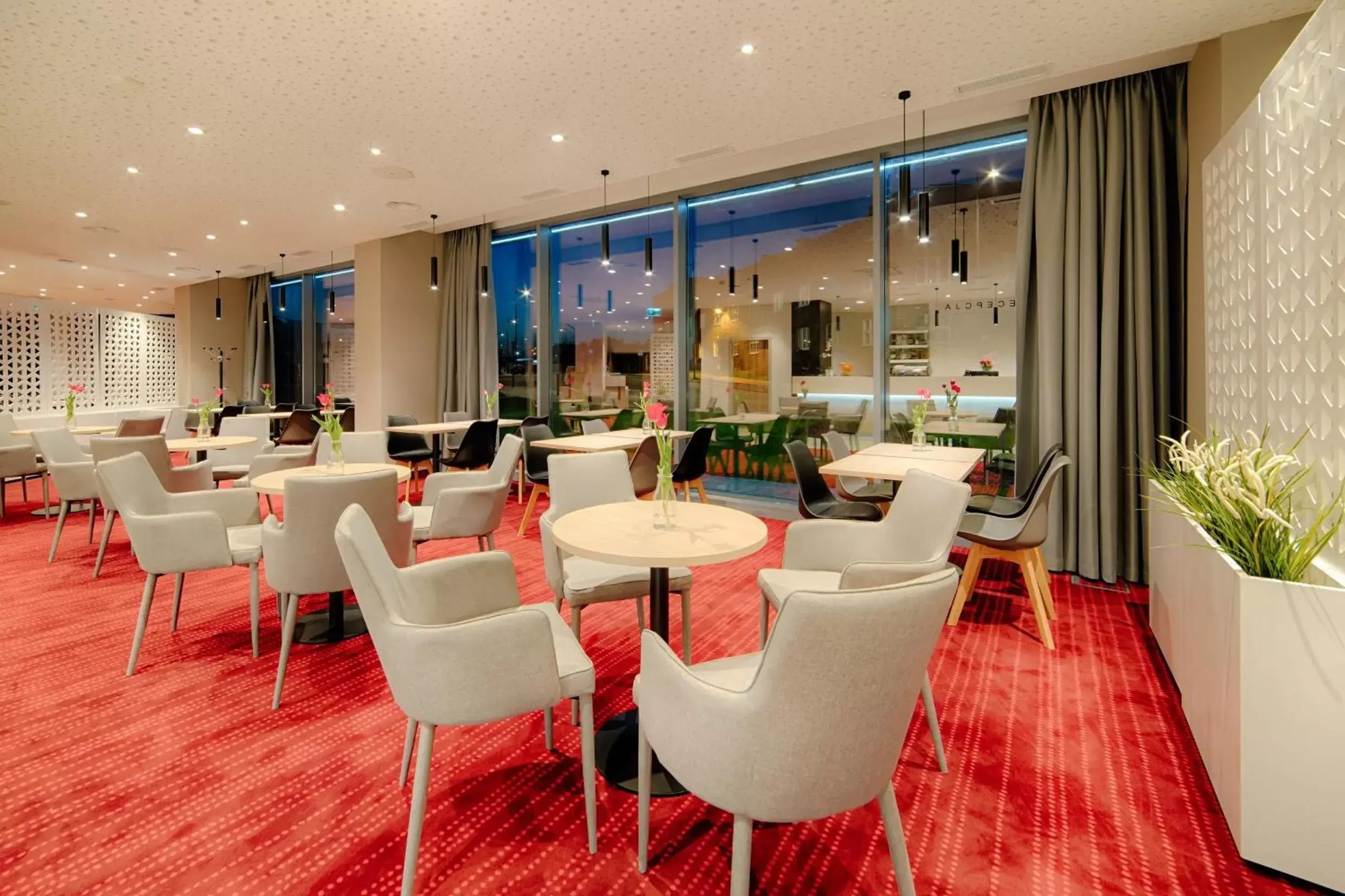 Lobby or reception, Lounge/Bar in Focus Hotel Premium Gdańsk