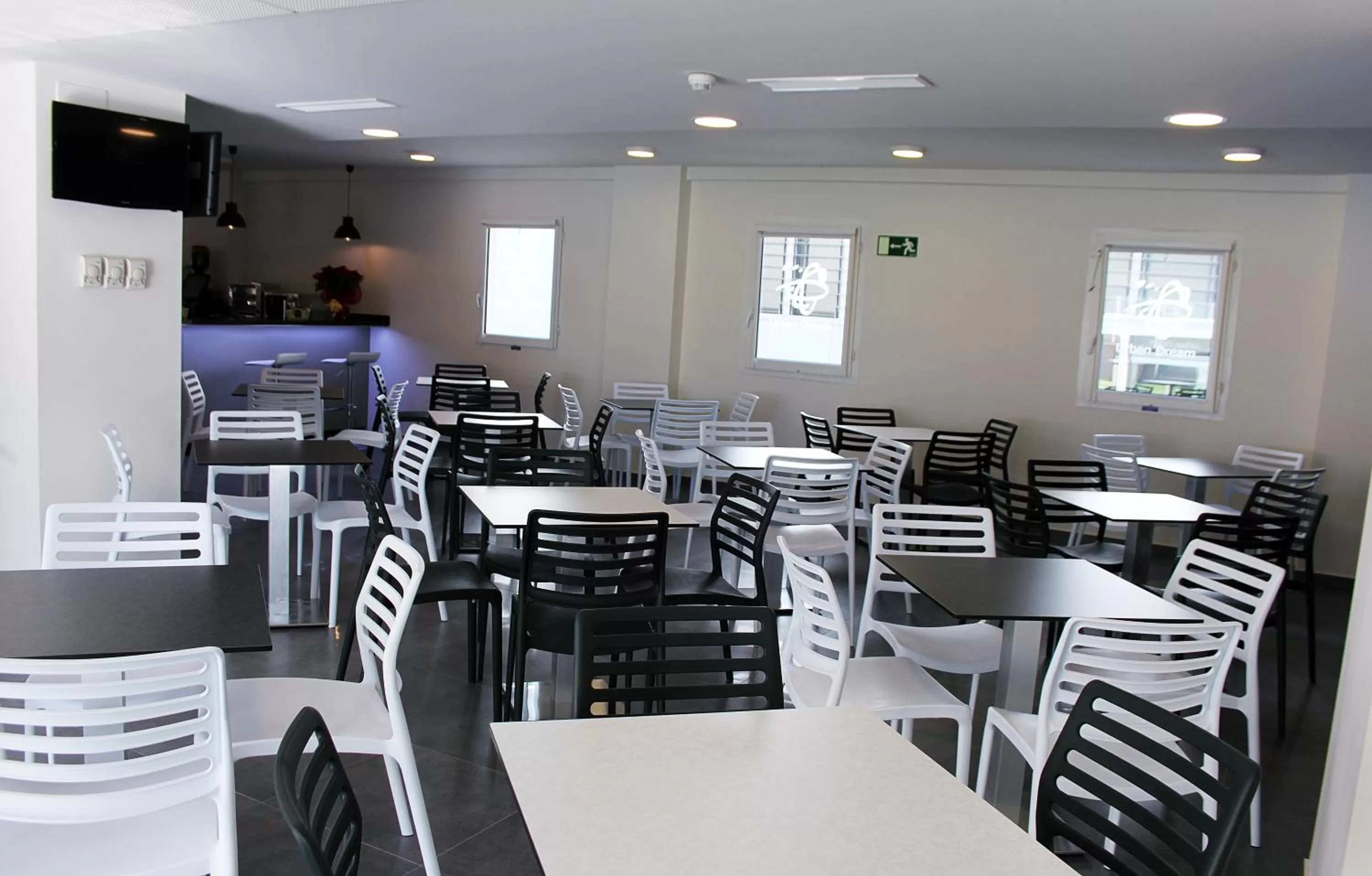 Restaurant/places to eat in Checkin Urban Nevada