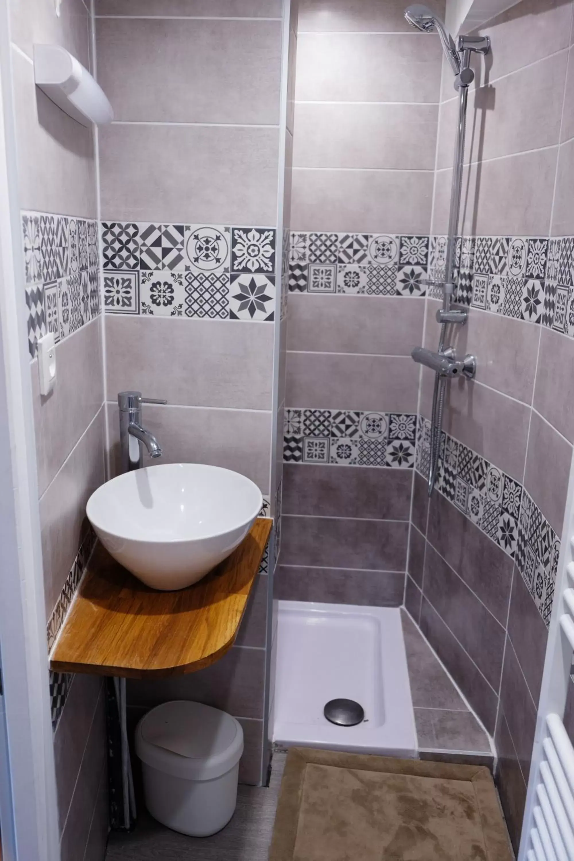 Toilet, Bathroom in Hôtel Au Coq Dort Spa