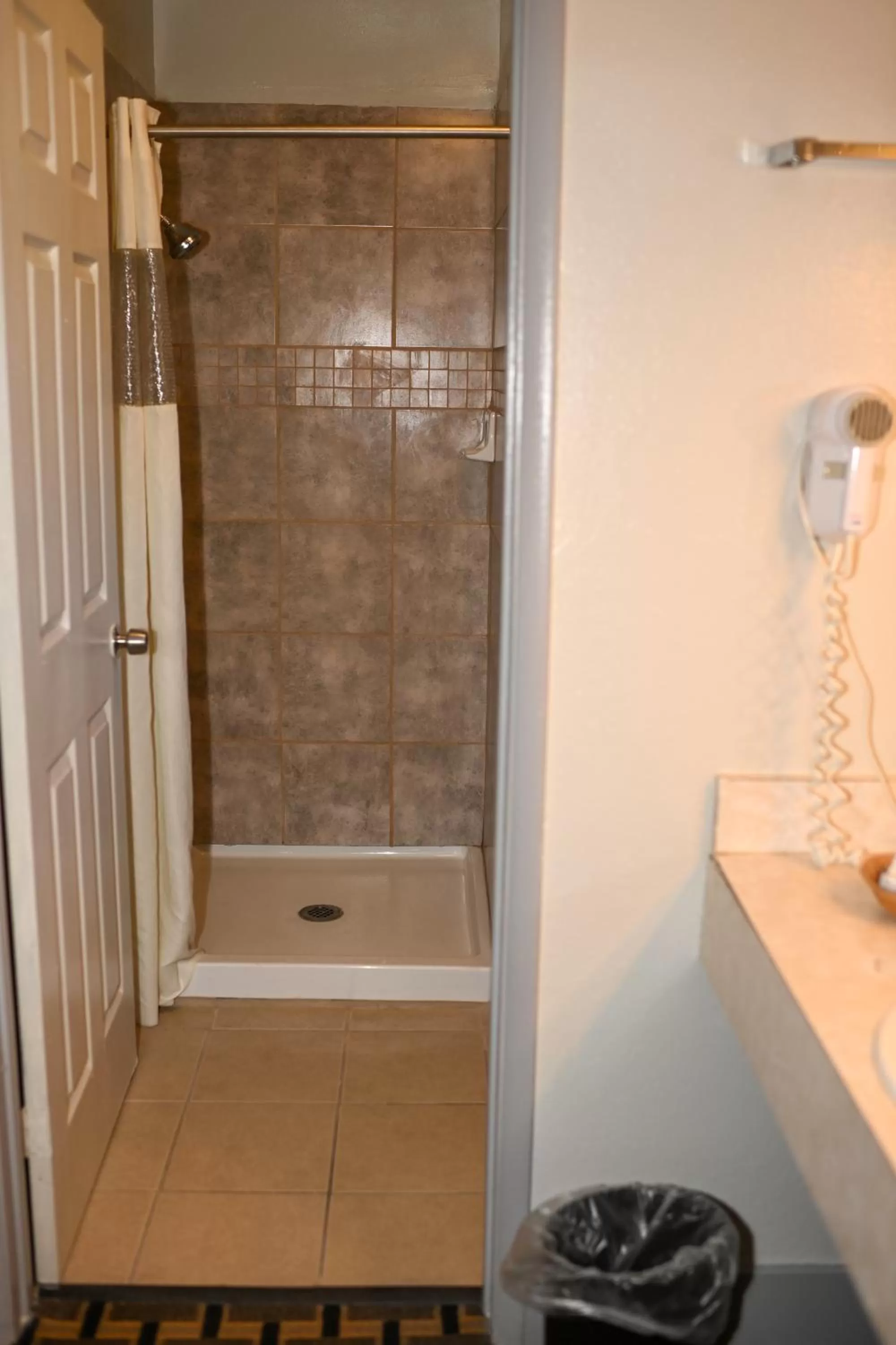 Bathroom in Budget INN At The Heavenly Gondola