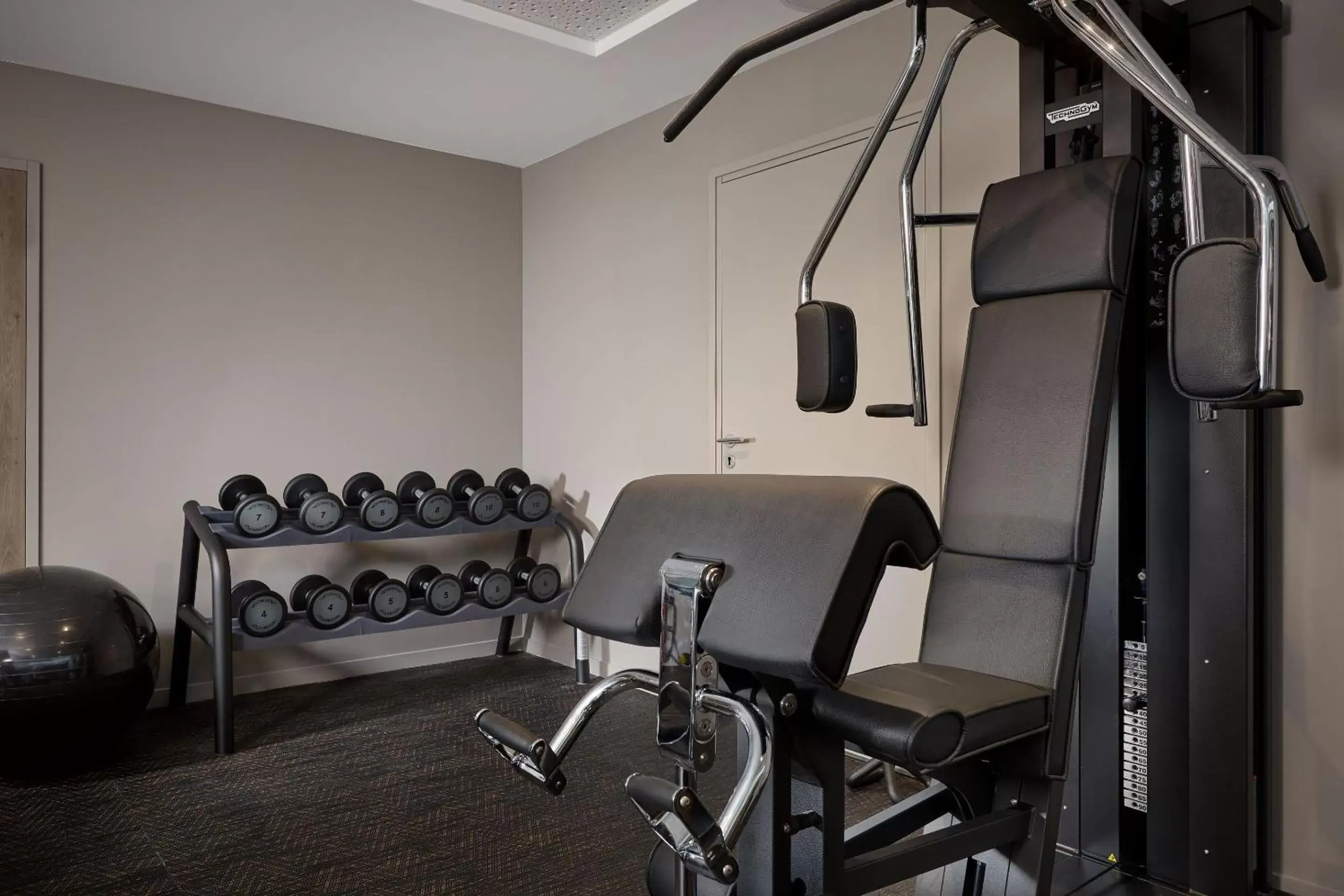 Fitness centre/facilities, Fitness Center/Facilities in Auteuil Tour Eiffel