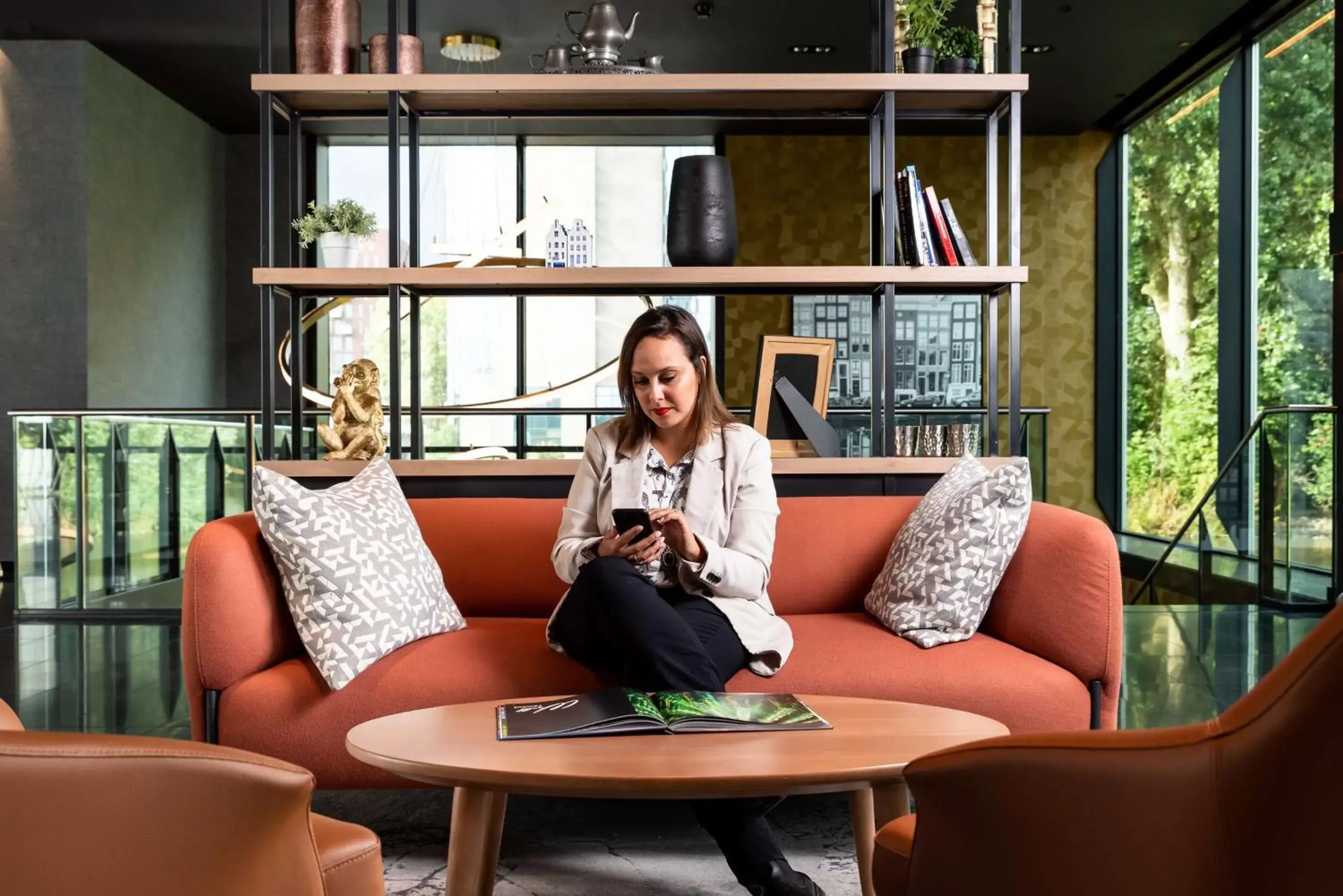 Lobby or reception in Radisson Hotel & Suites Amsterdam South