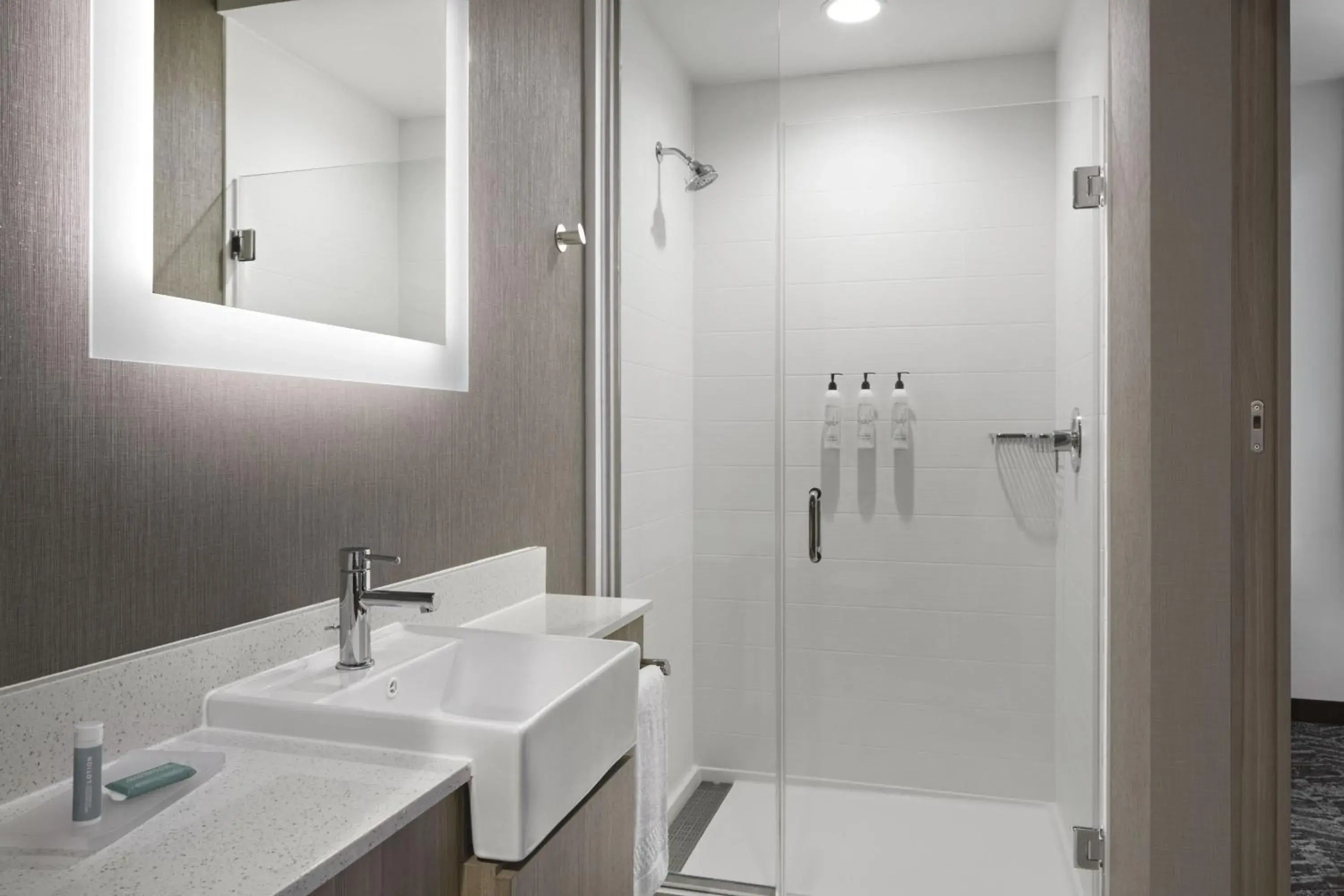 Bathroom in SpringHill Suites by Marriott Kalamazoo Portage