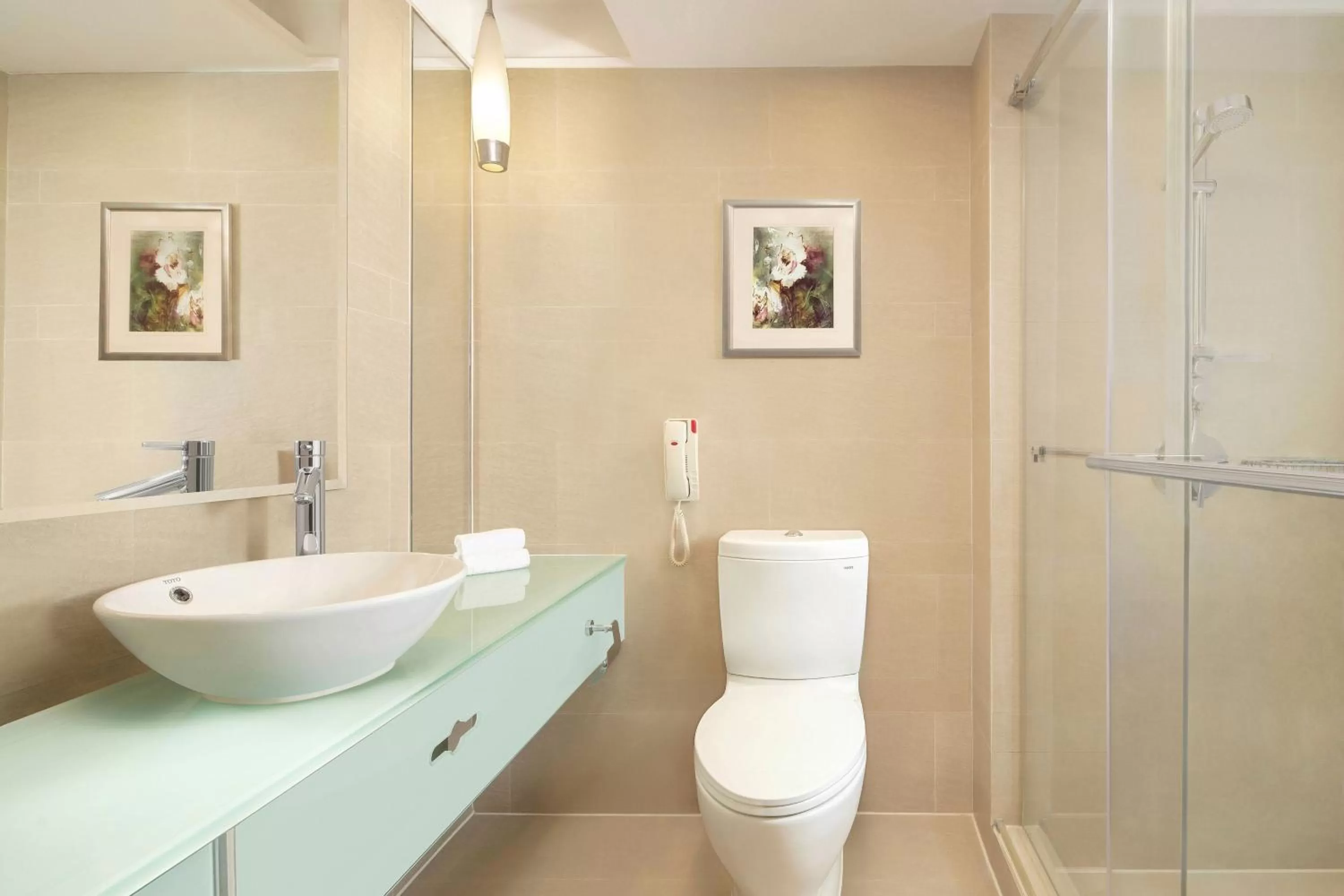 Bathroom in Four Points by Sheraton Shanghai, Pudong