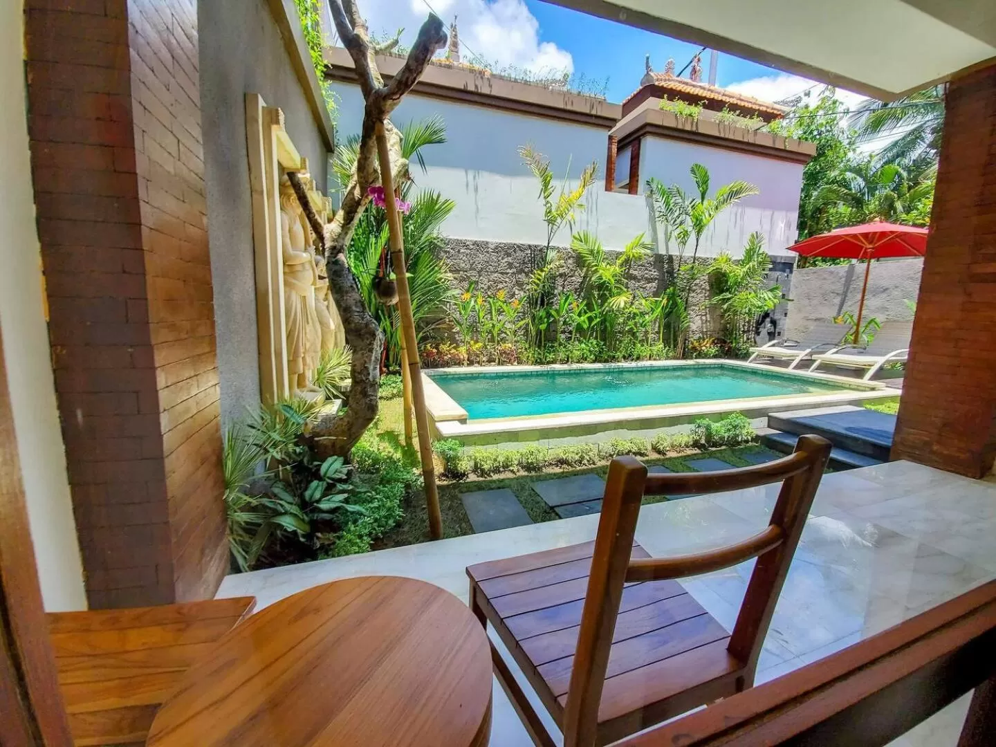 Swimming pool in Tamantara