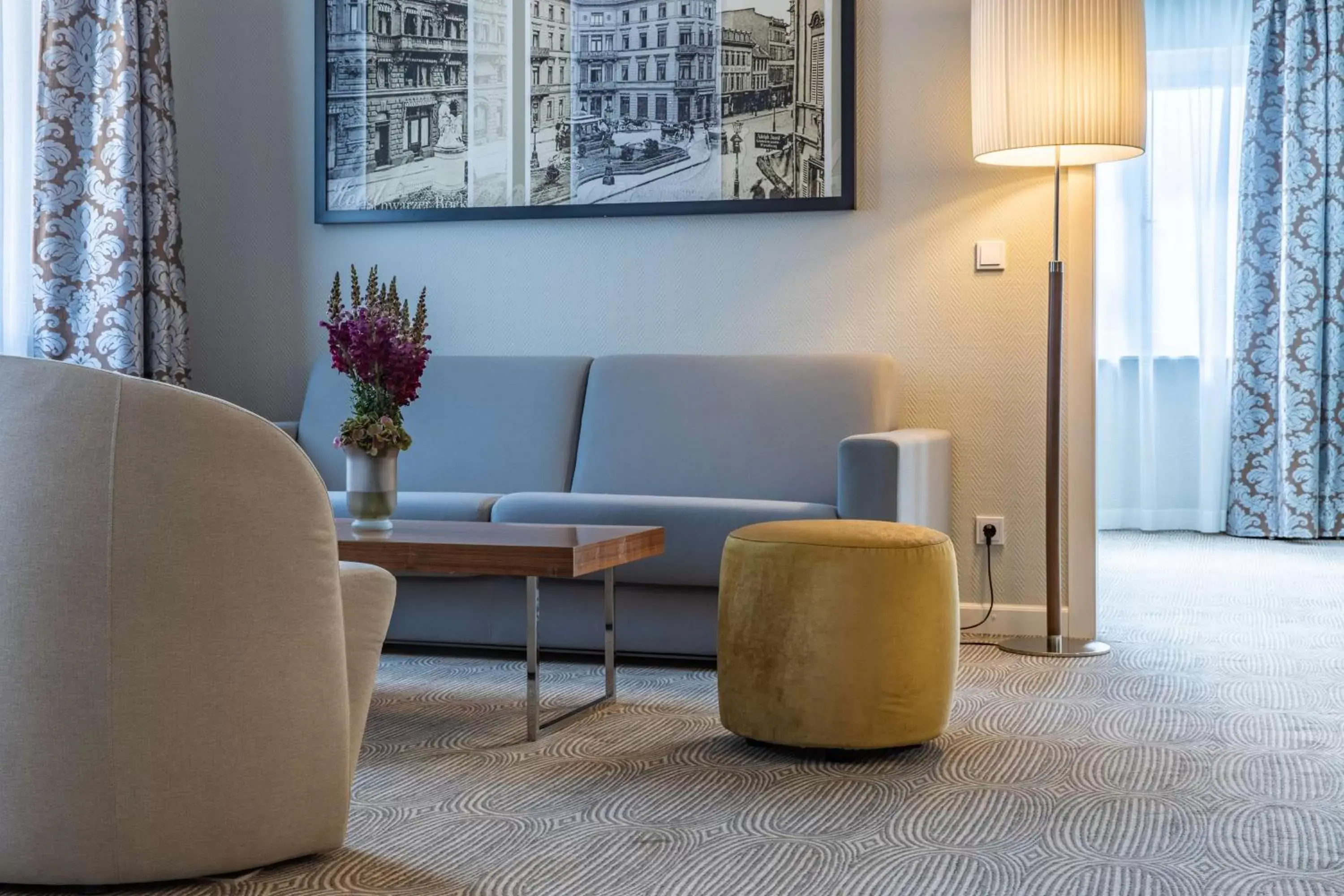 Photo of the whole room, Seating Area in Radisson Blu Hotel Schwarzer Bock Wiesbaden